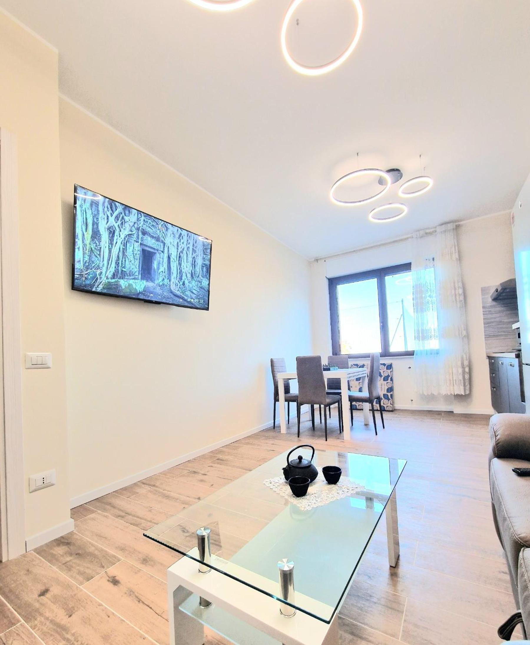 Three-Bedroom Apartment photo 1