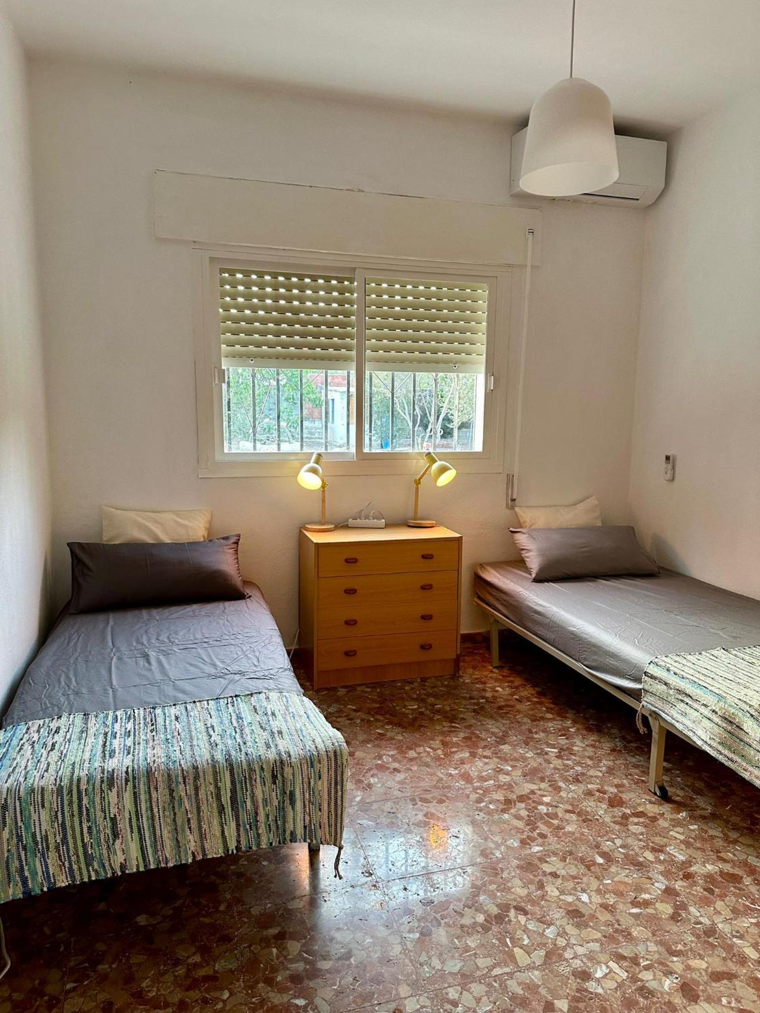 Three-Bedroom House photo 3