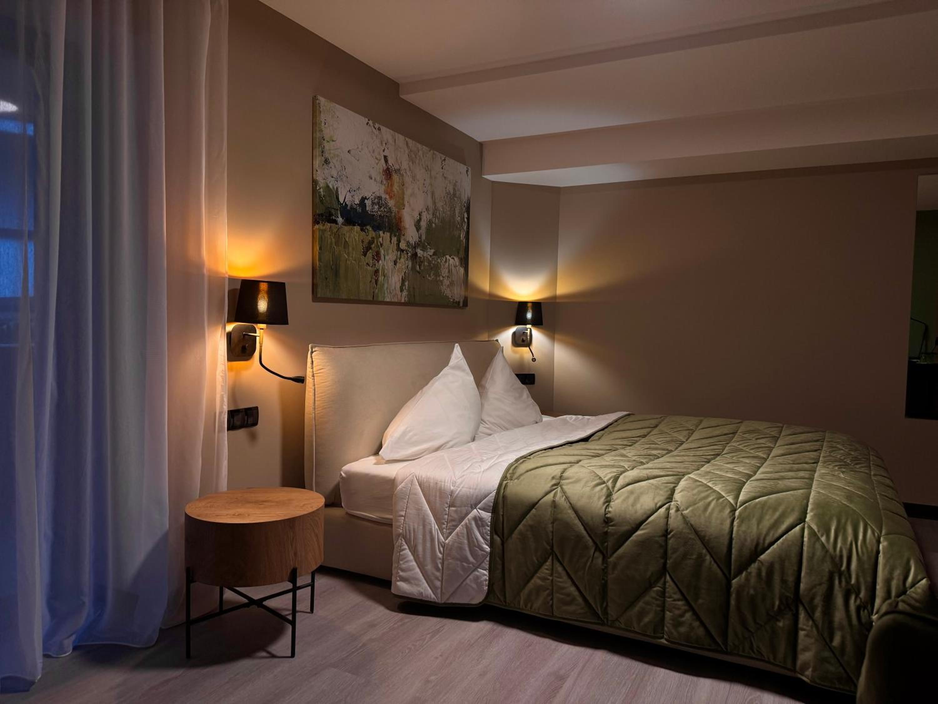 Deluxe Suite photo 1