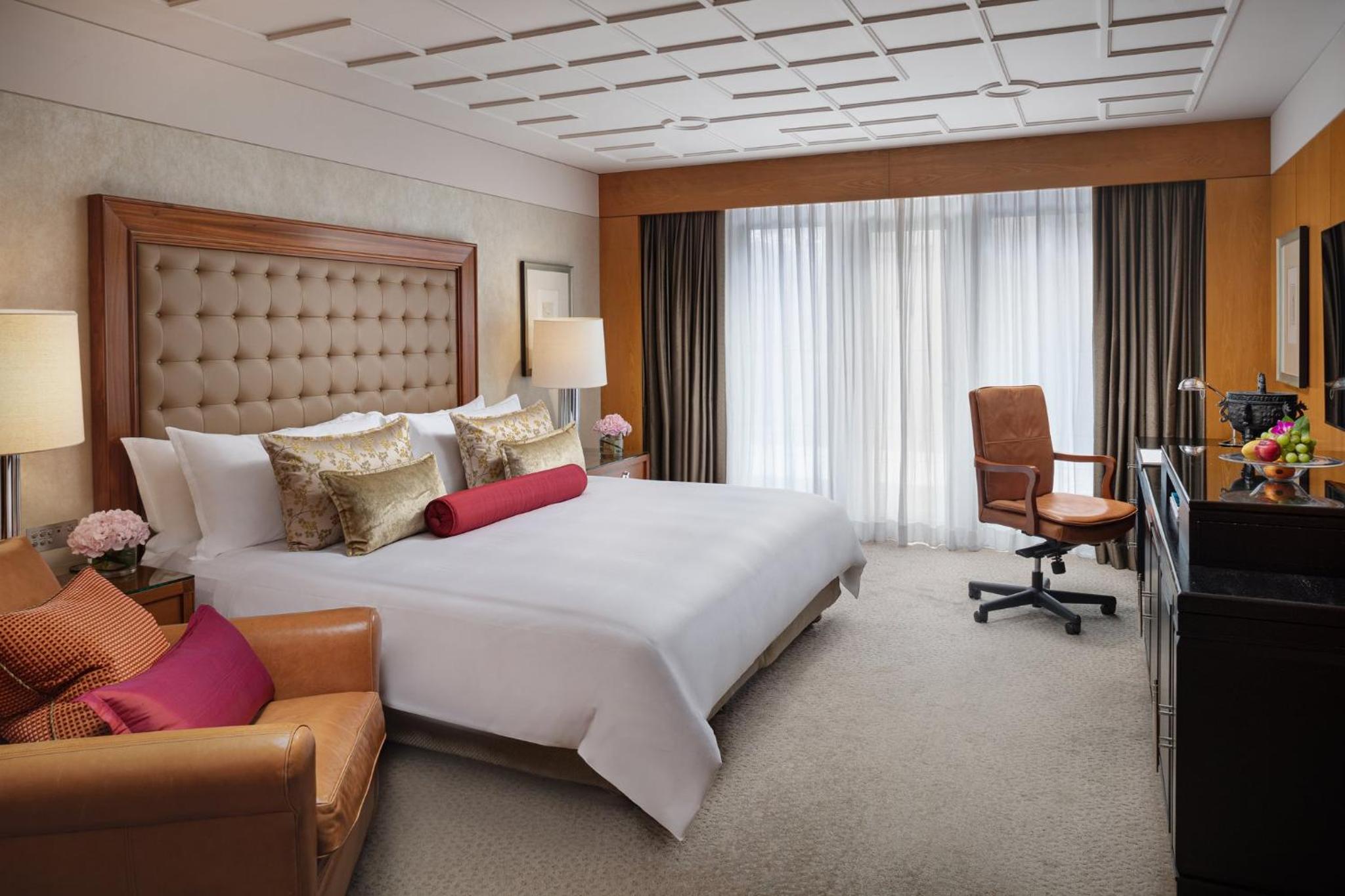 Club Mandarin King Room