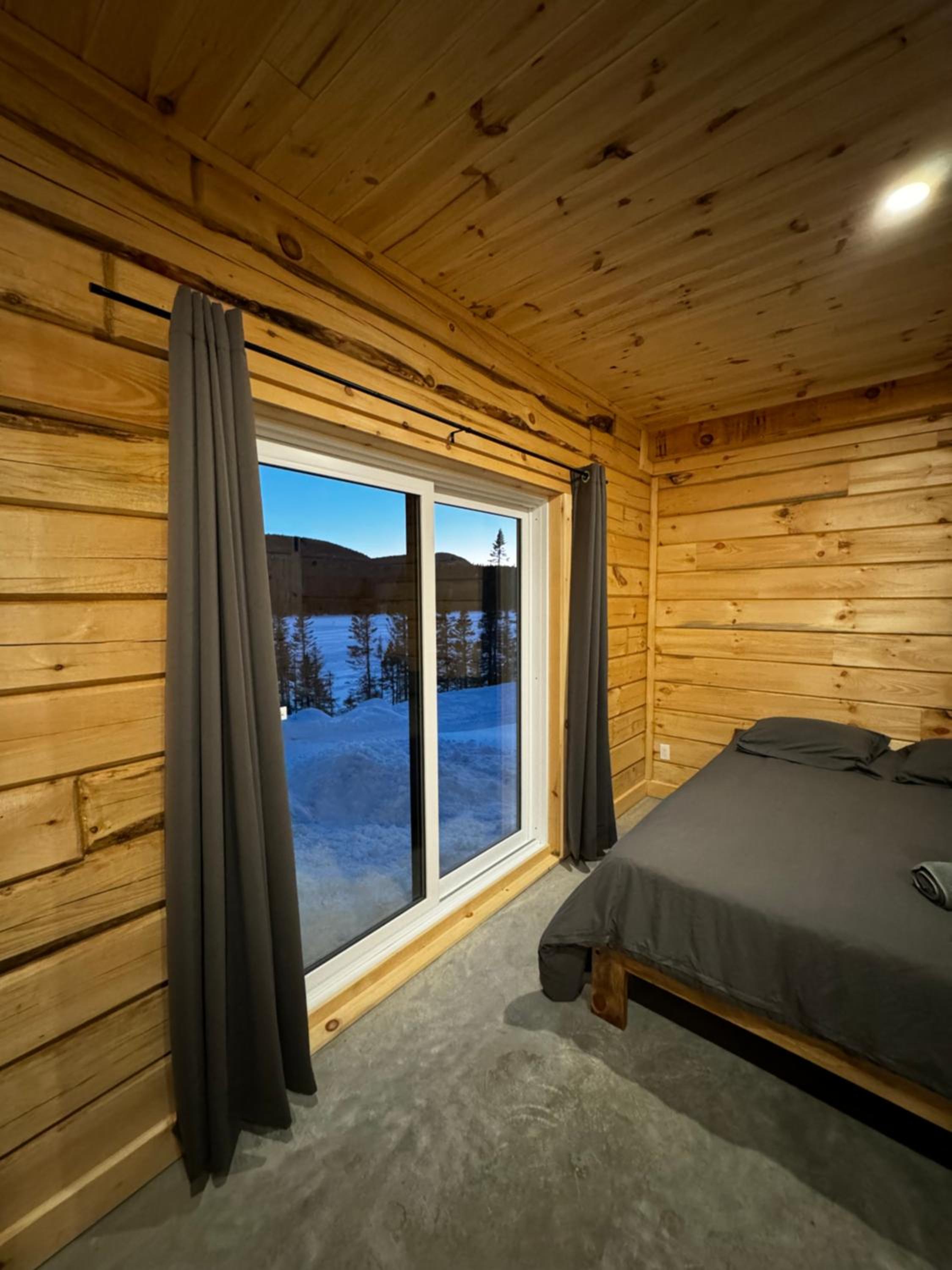 Double or Twin Room with Lake View photo 1