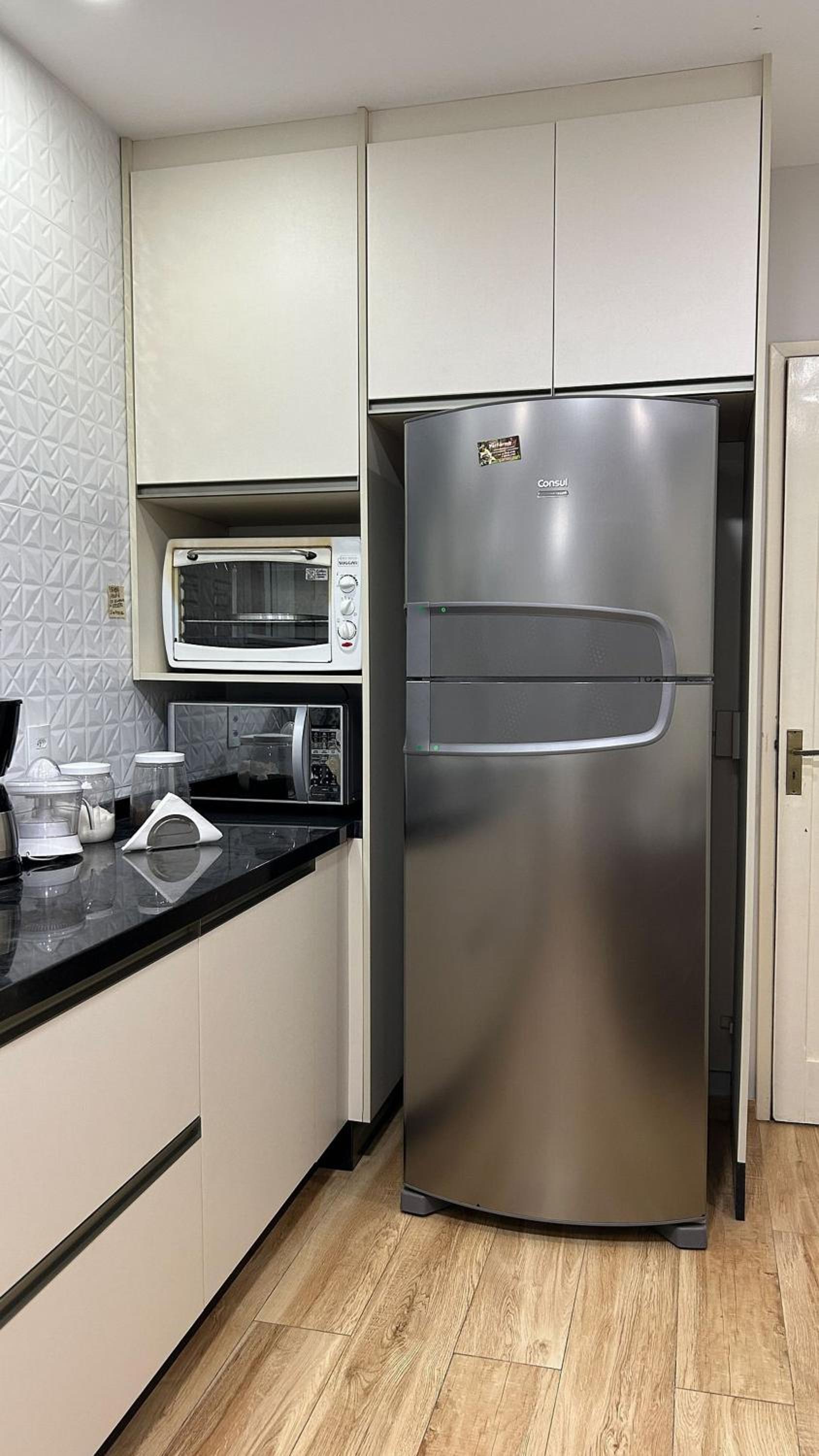 Apartment photo 2