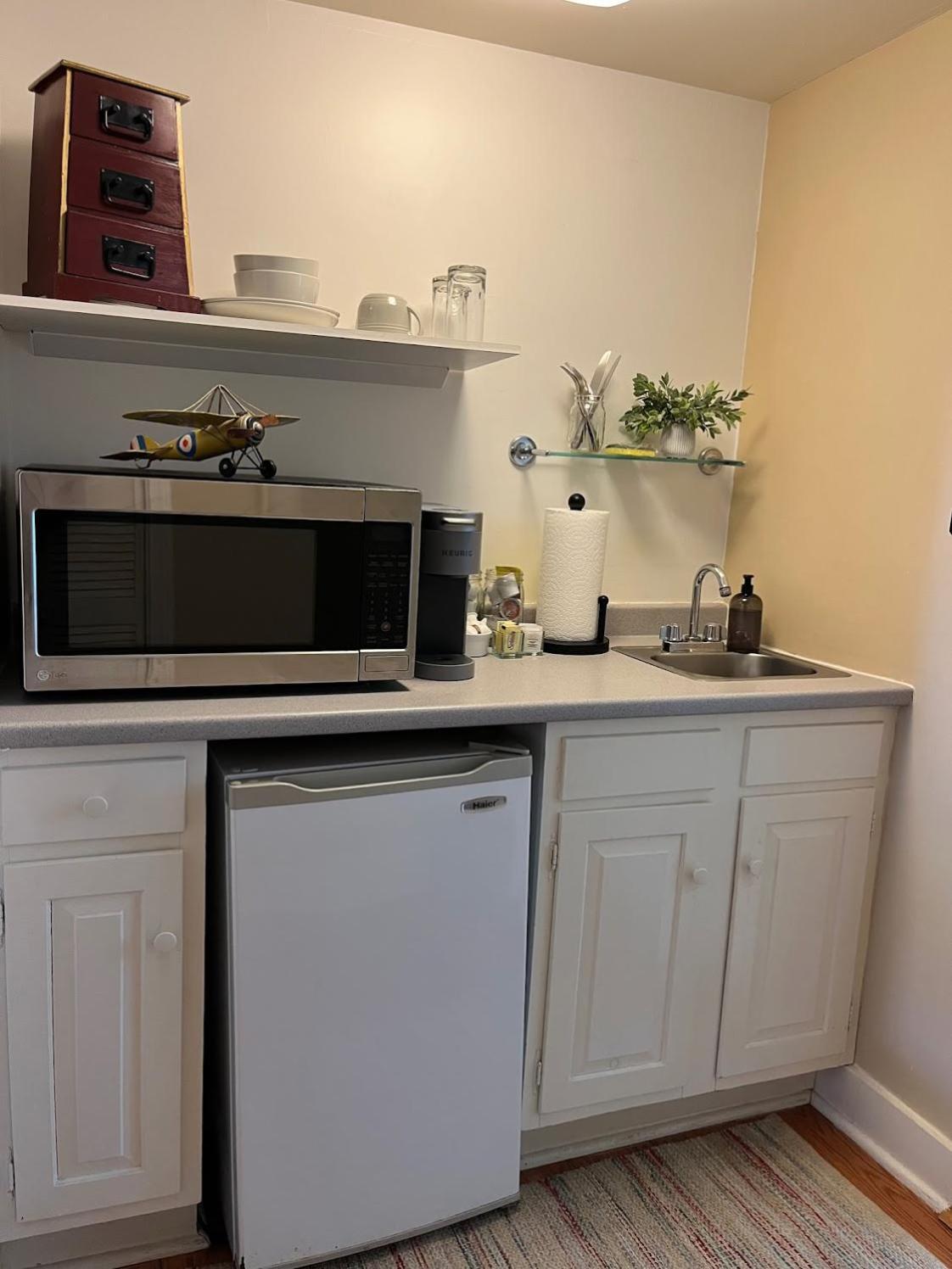 Double Room With Private Bathroom photo 2