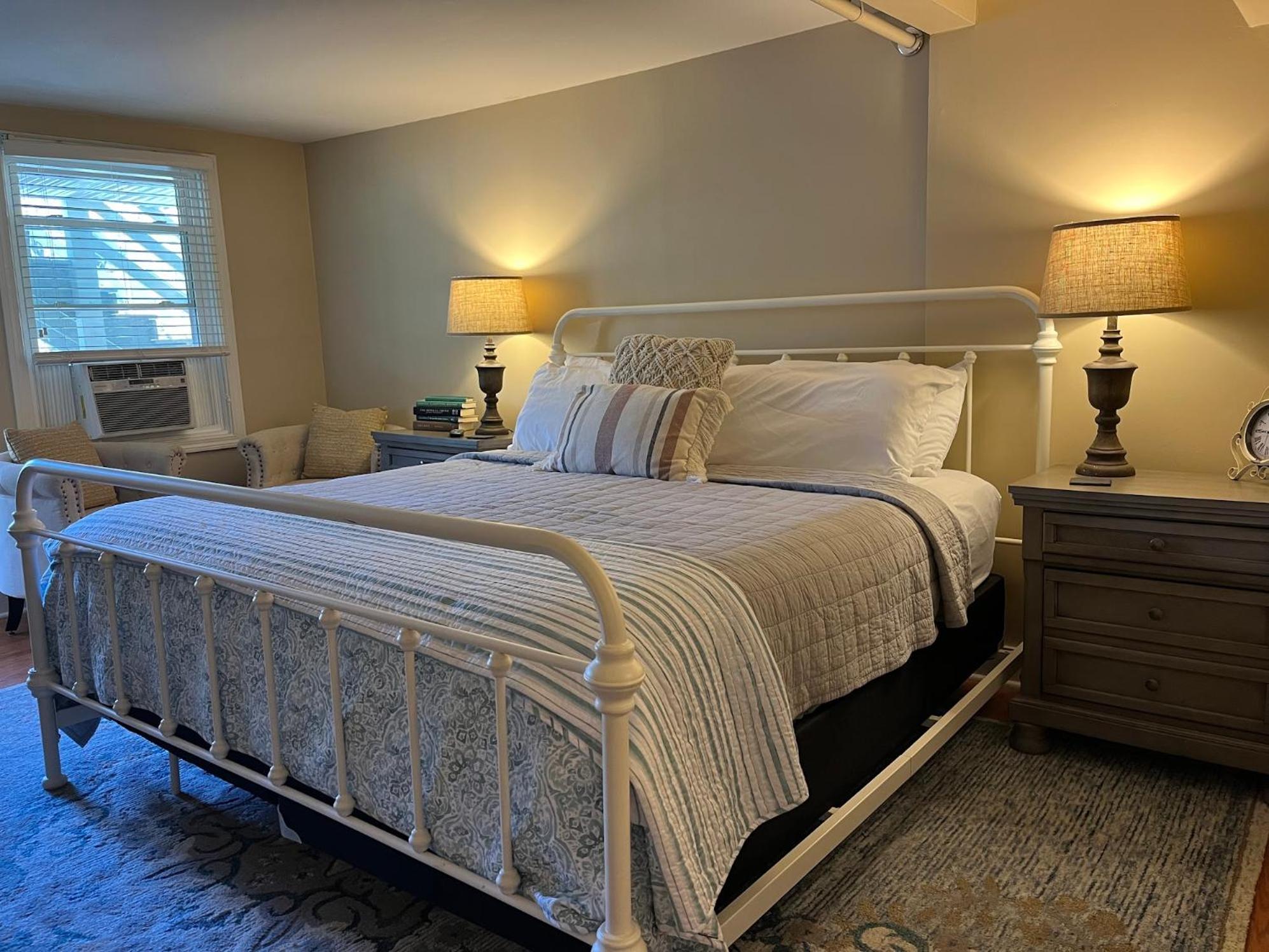 Double Room With Private Bathroom photo 1