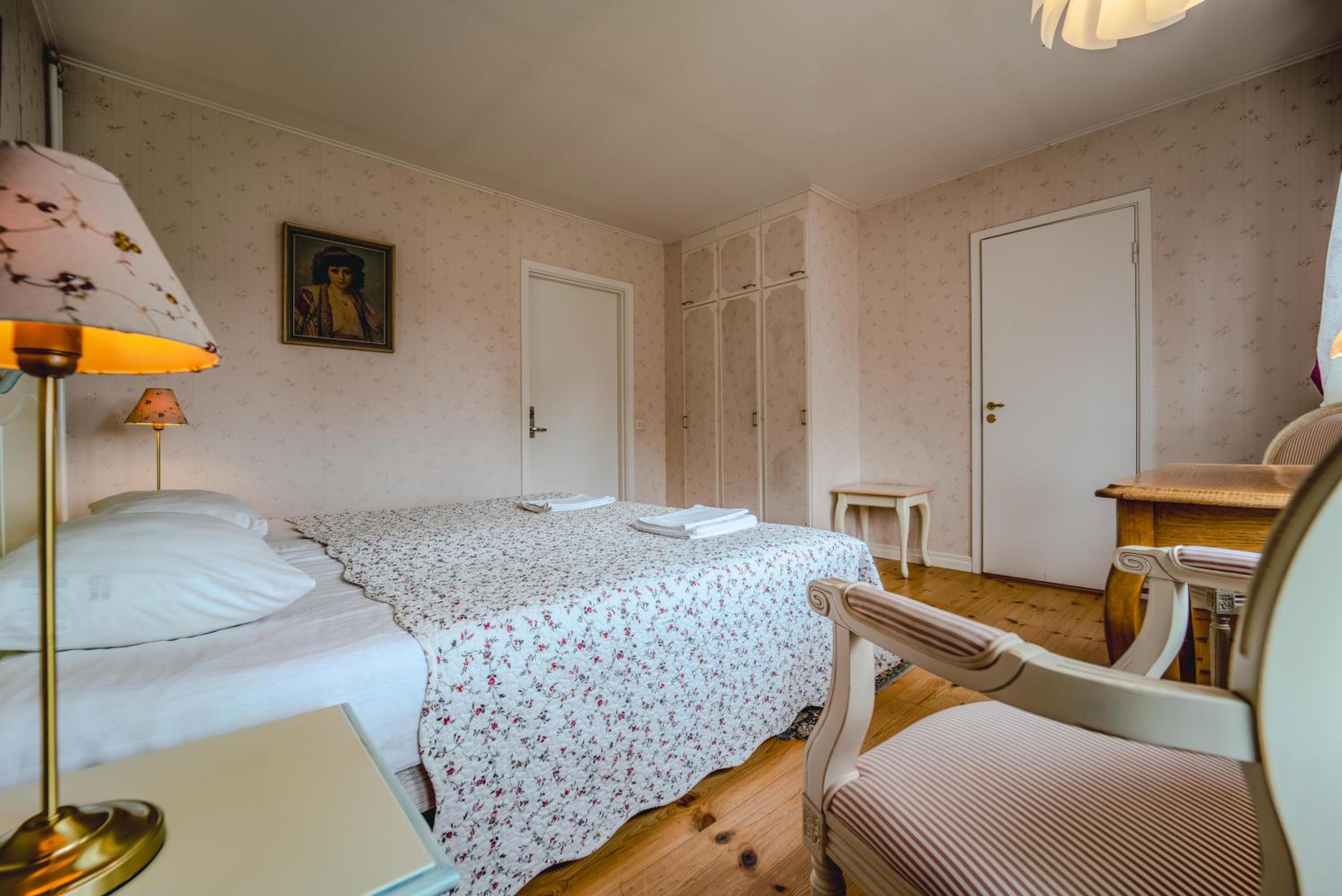 Double Room with Private Bathroom photo 2
