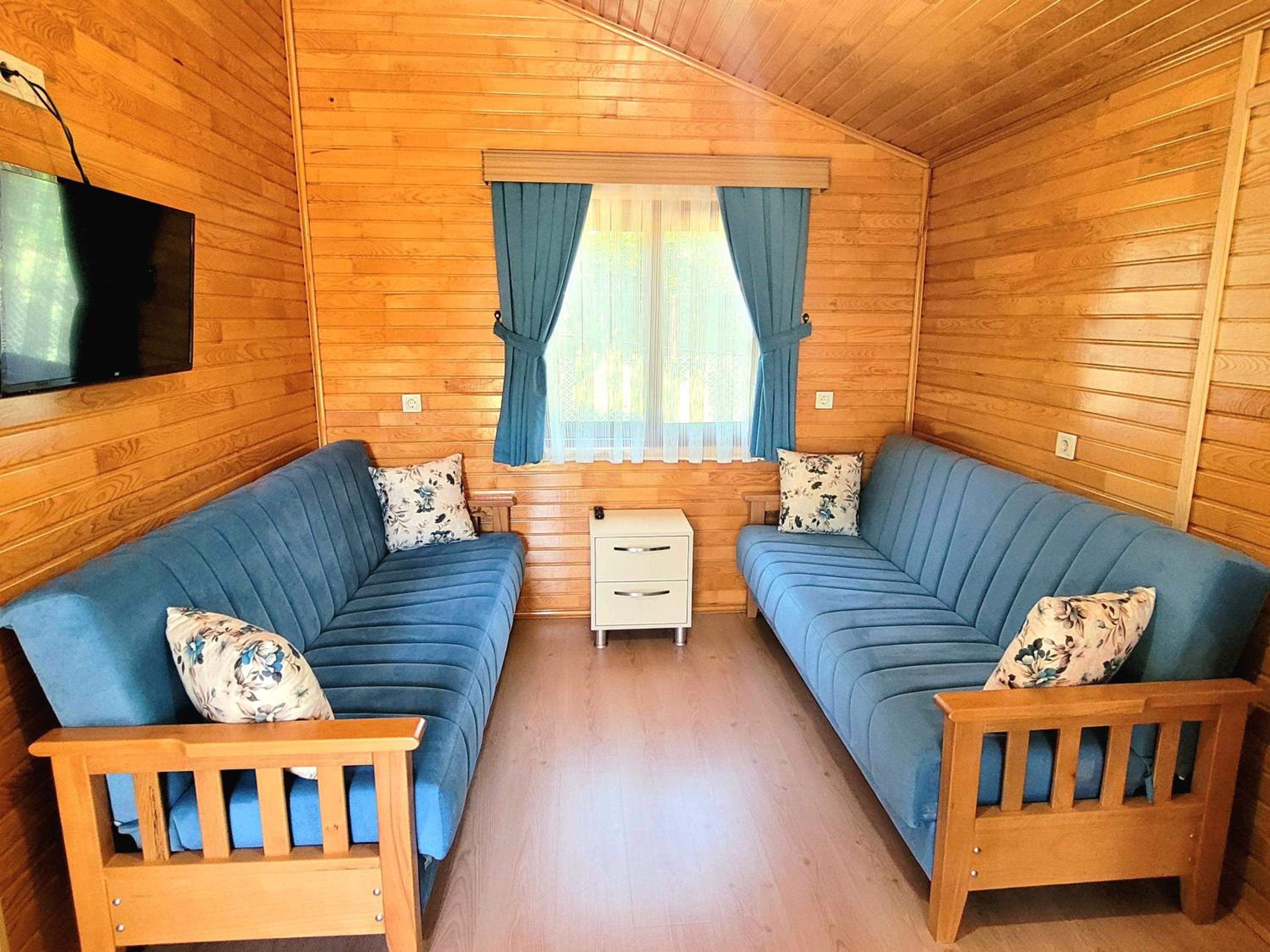 Superior Bungalow photo 2