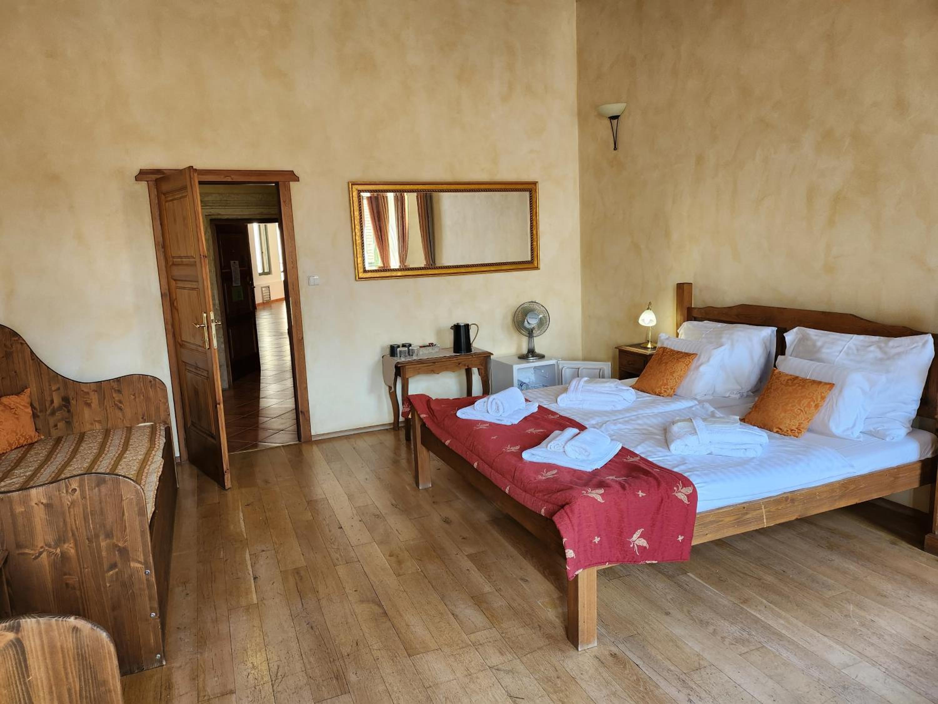 Superior Triple Room photo 3