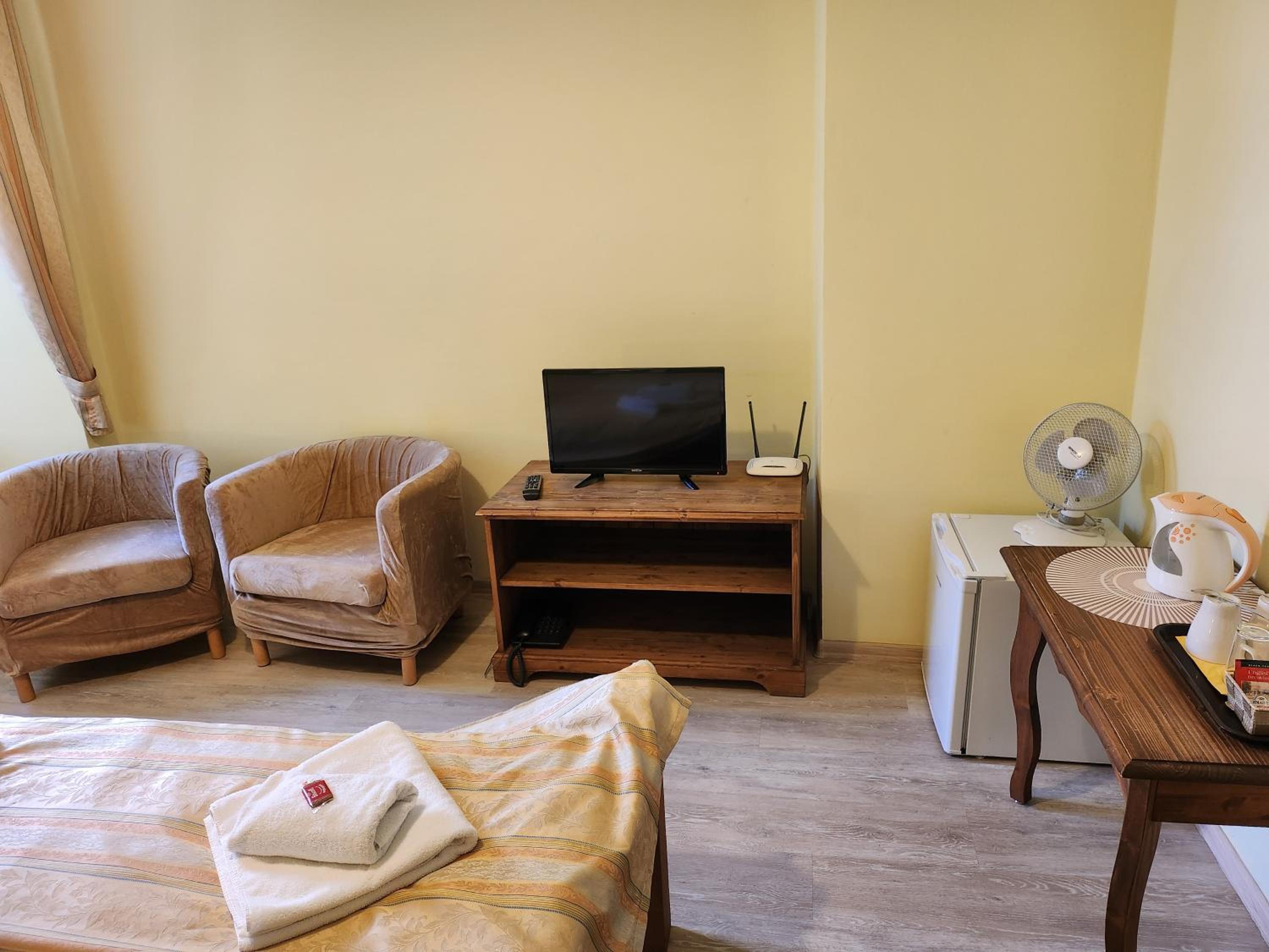 Standard Double Room photo 3