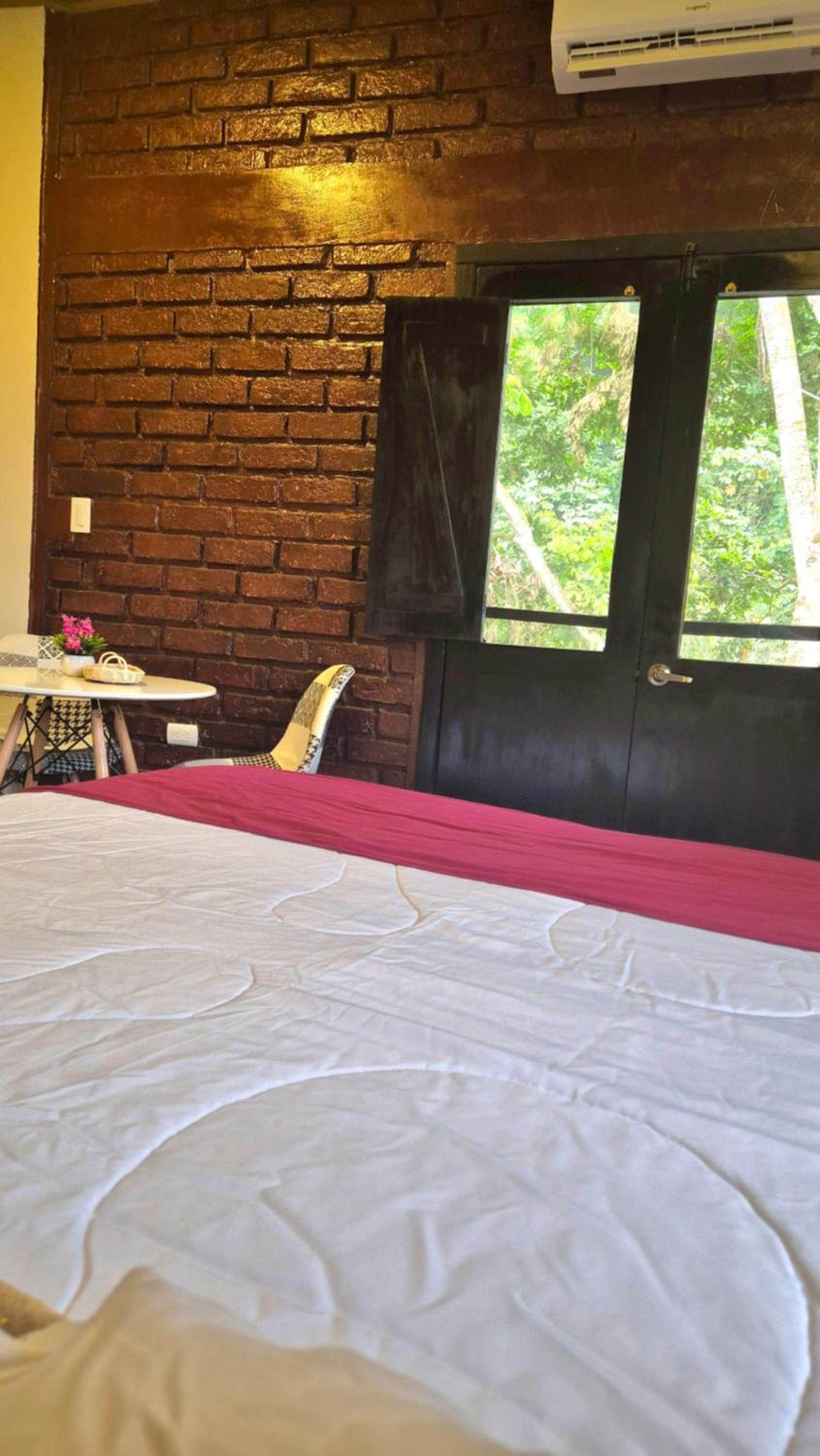 Deluxe Room (2 Adults + 1 Child) photo 1