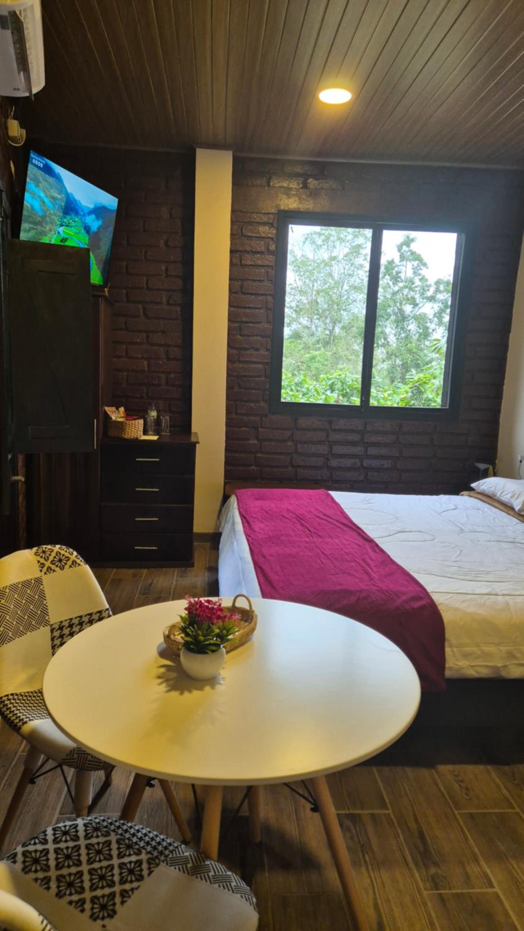 King Room with Balcony photo 1