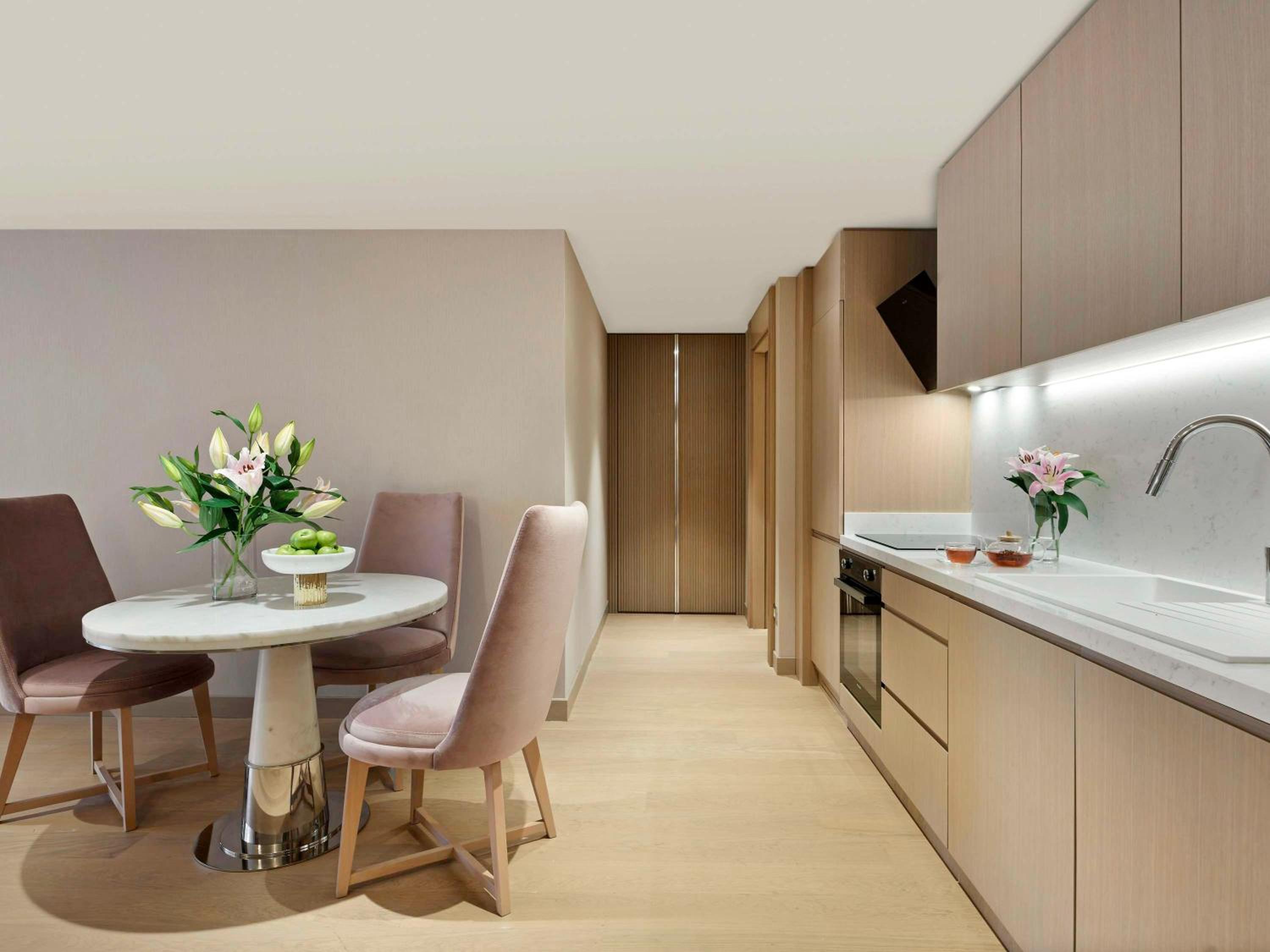 Family Apartment with Kitchen thumbnail 6