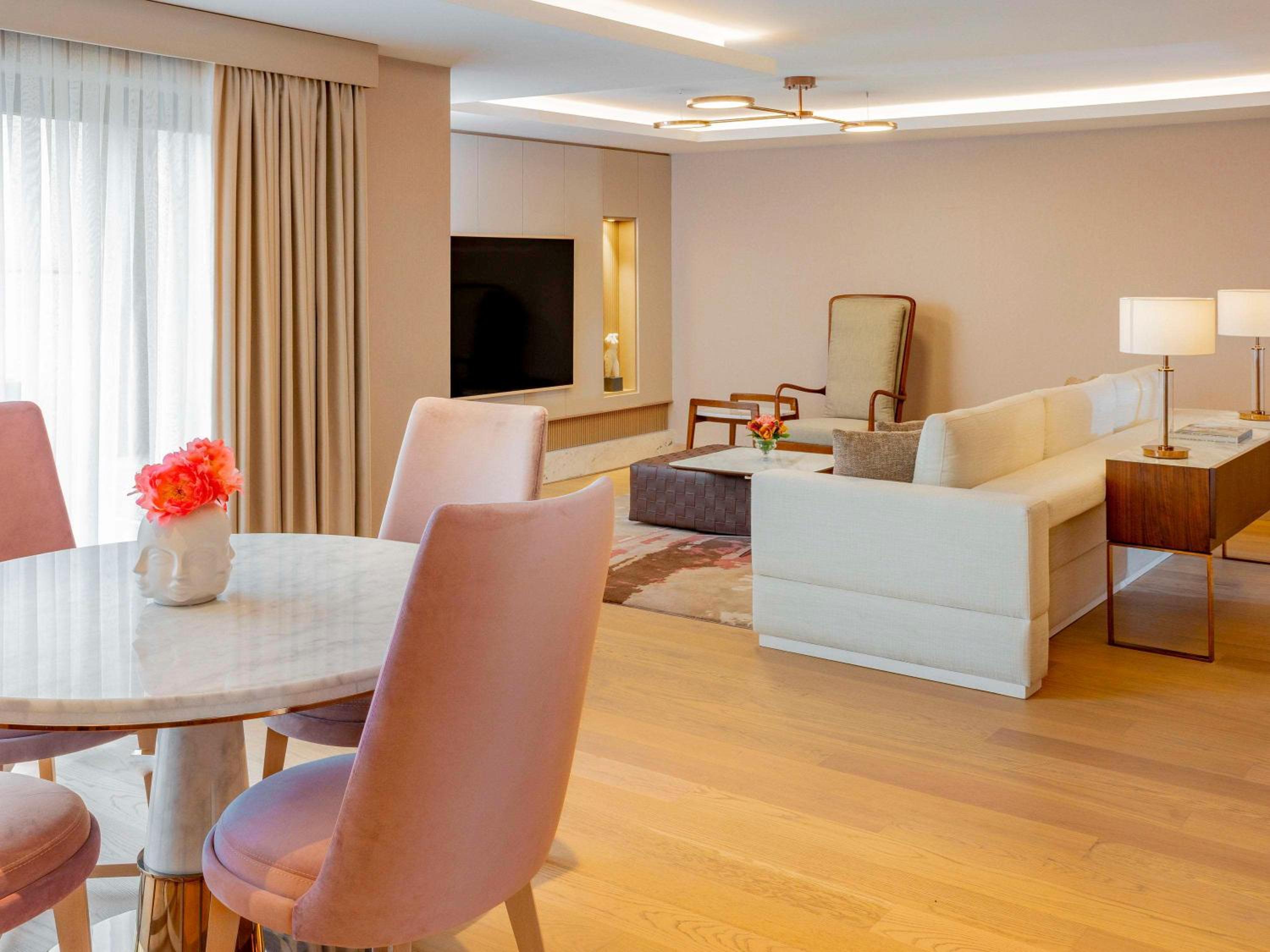 Deluxe Twin Room with Bosphorus View