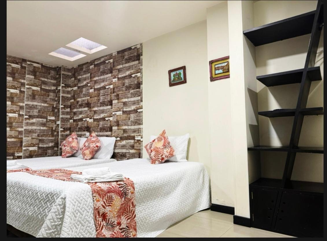Standard Twin Room photo 2
