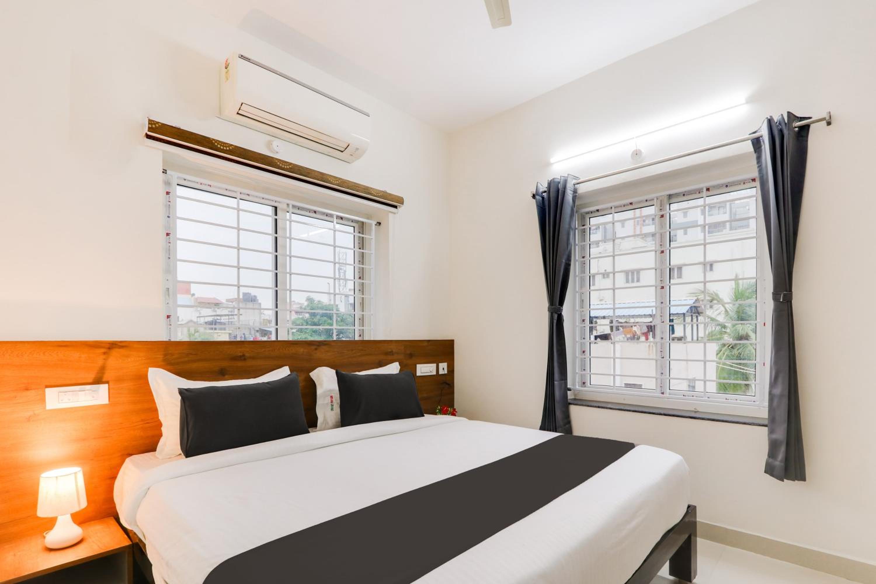 Standard Double Room photo 2