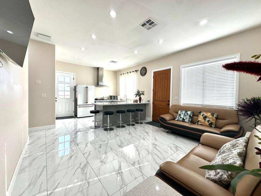 Three-Bedroom House photo 1