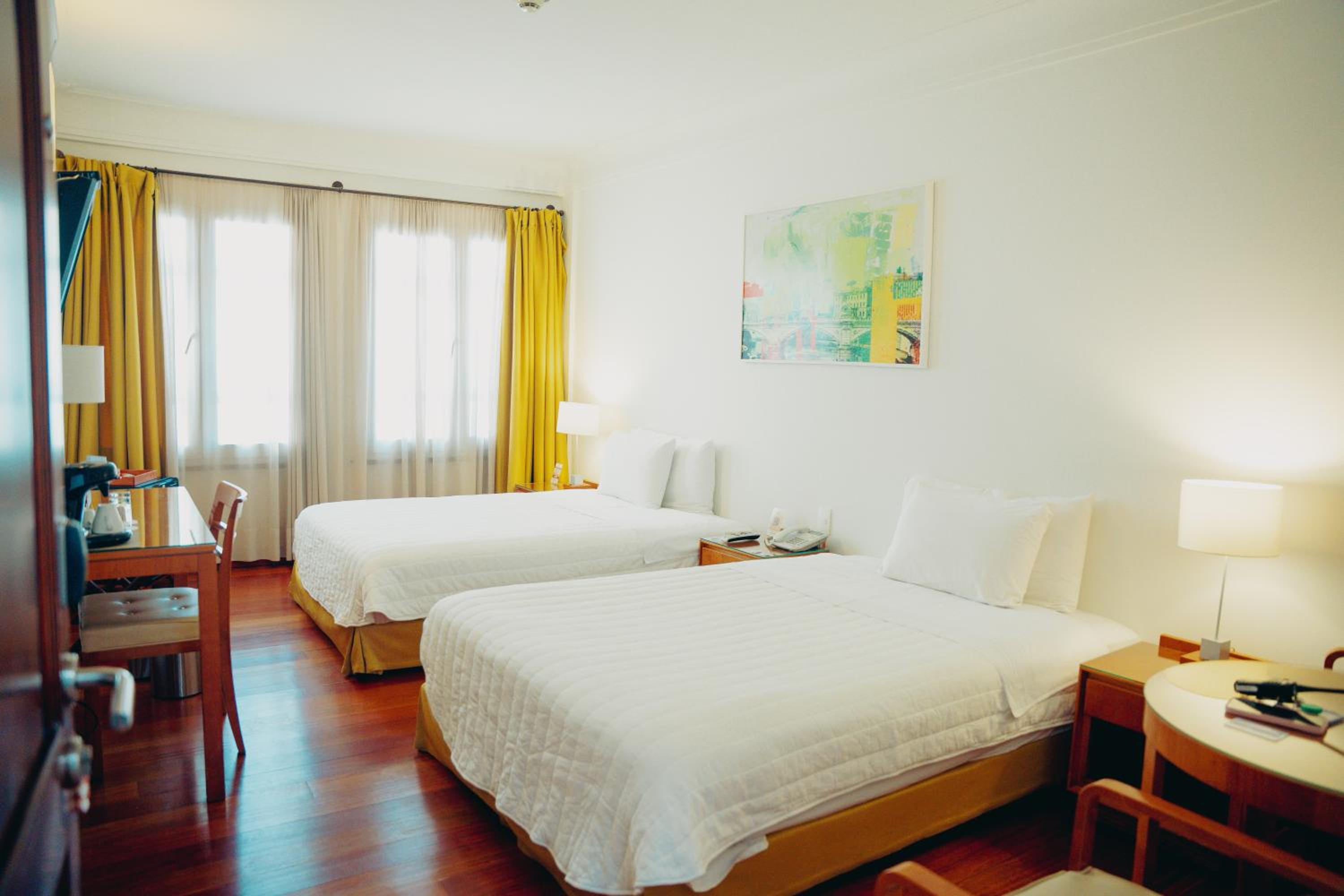 Standard Twin Room - Photo 7