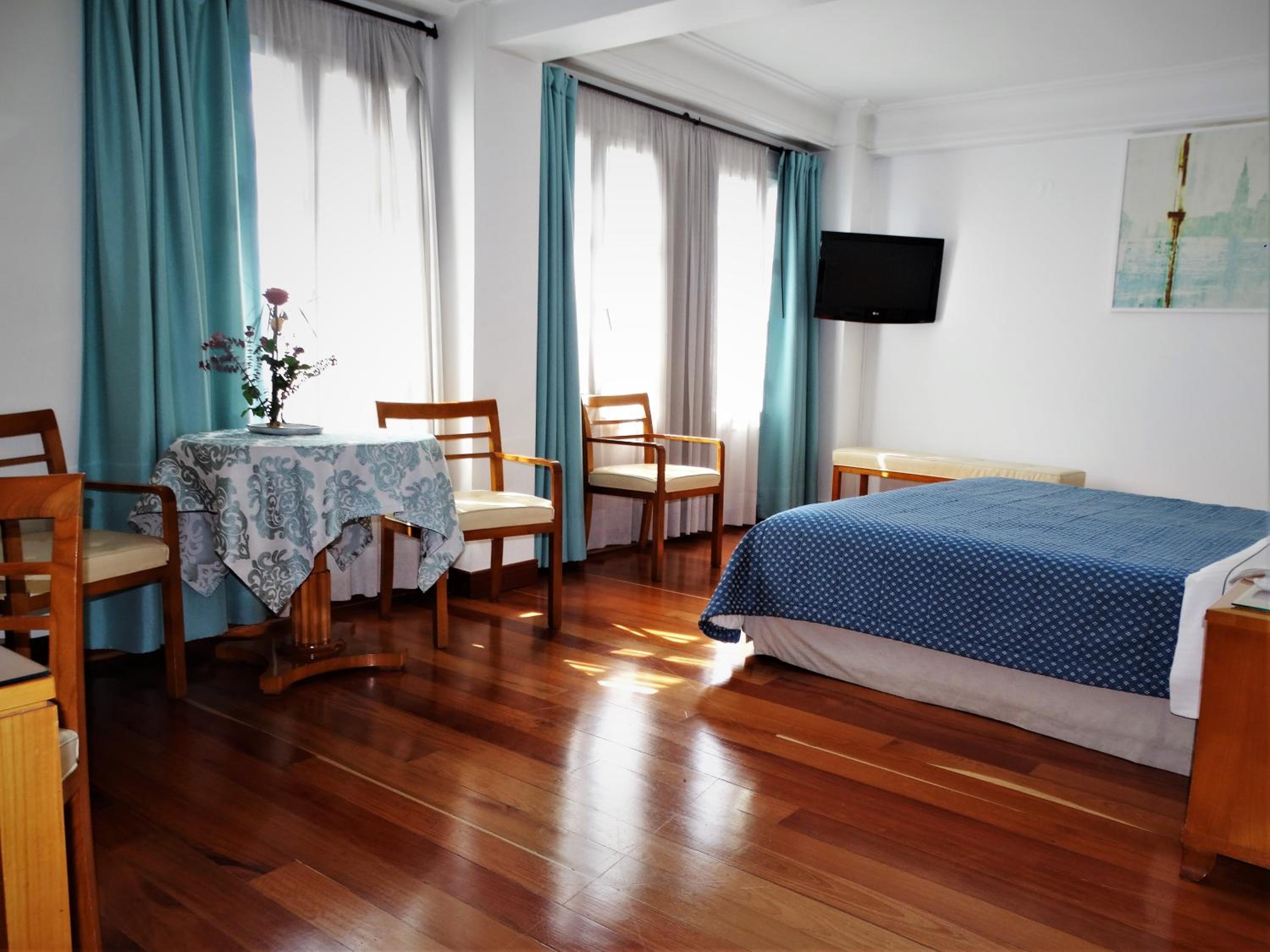Junior Suite - Photo 7