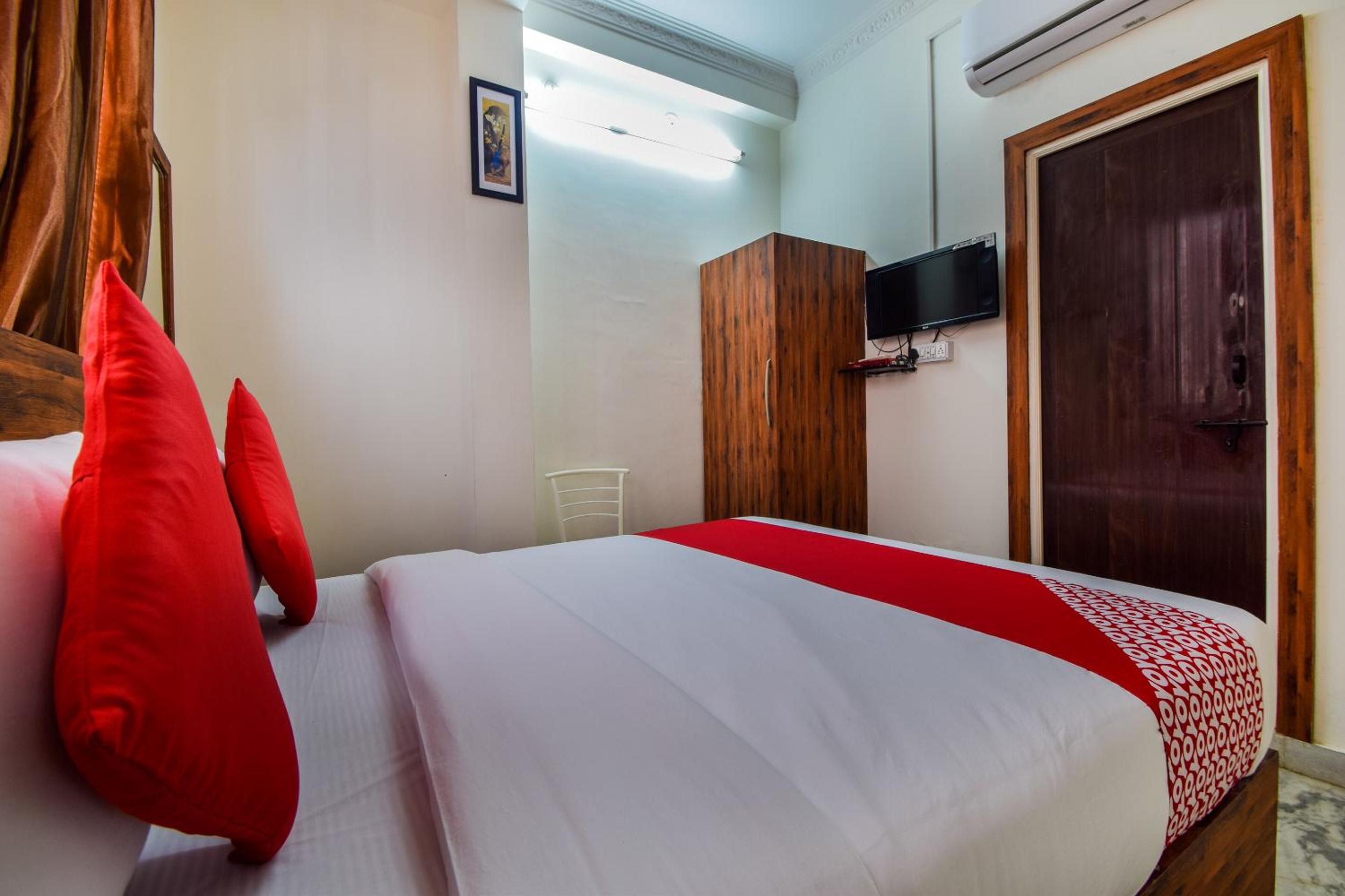 Small Double Room photo 2