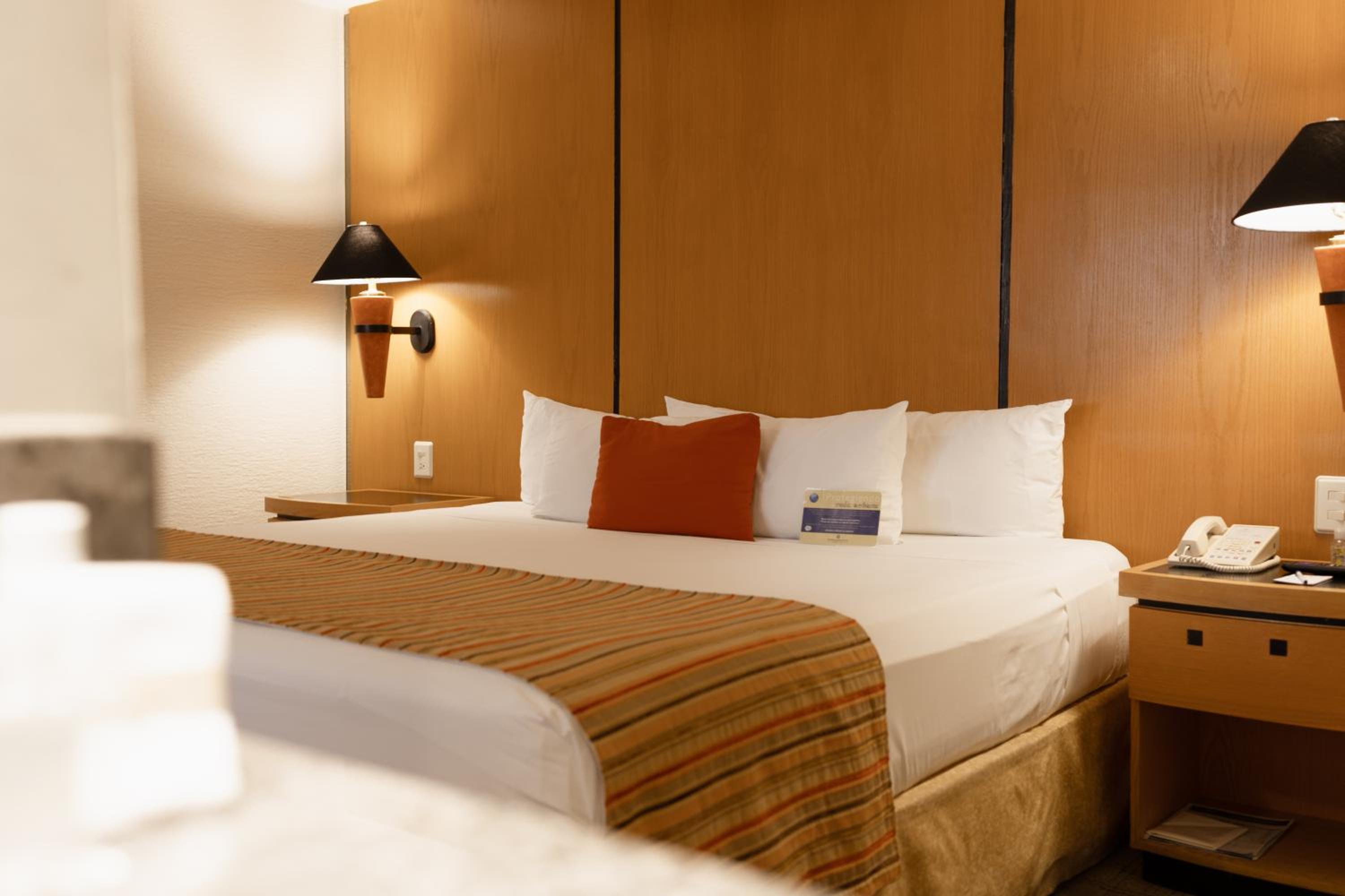 Standard Double Room - Photo 3