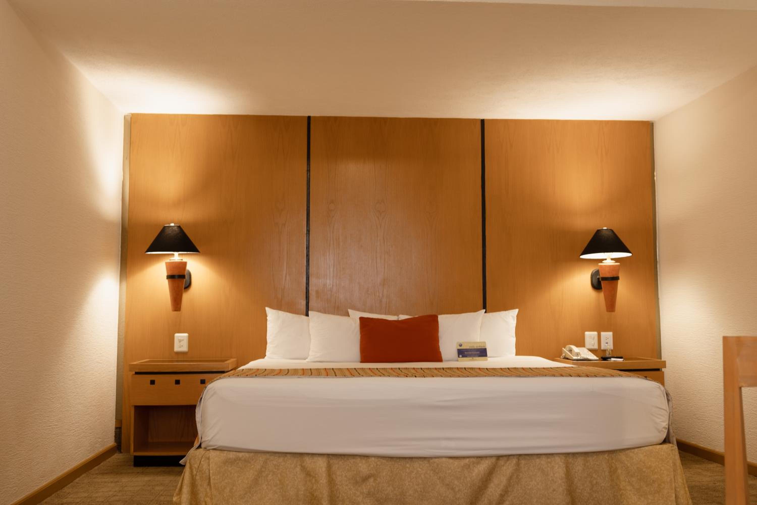Standard Double Room - Photo 2