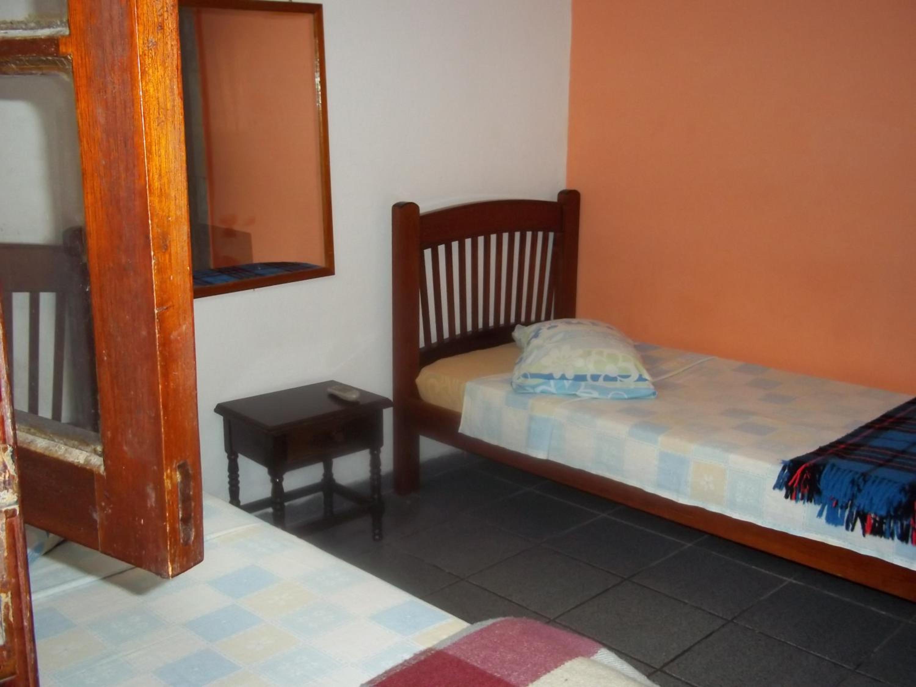 Twin Room with Bathroom photo 1