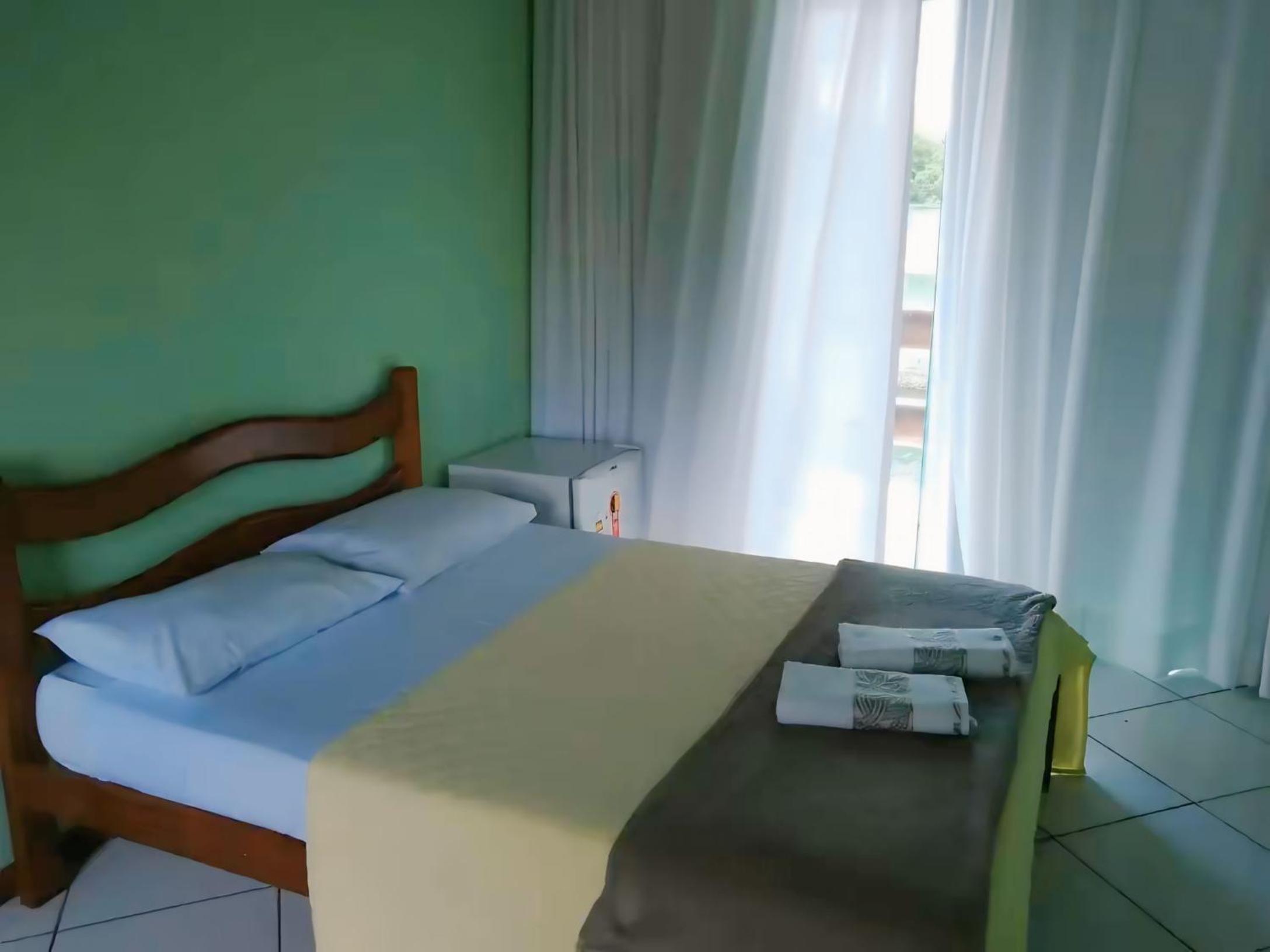 Seven-Bedroom House photo 3