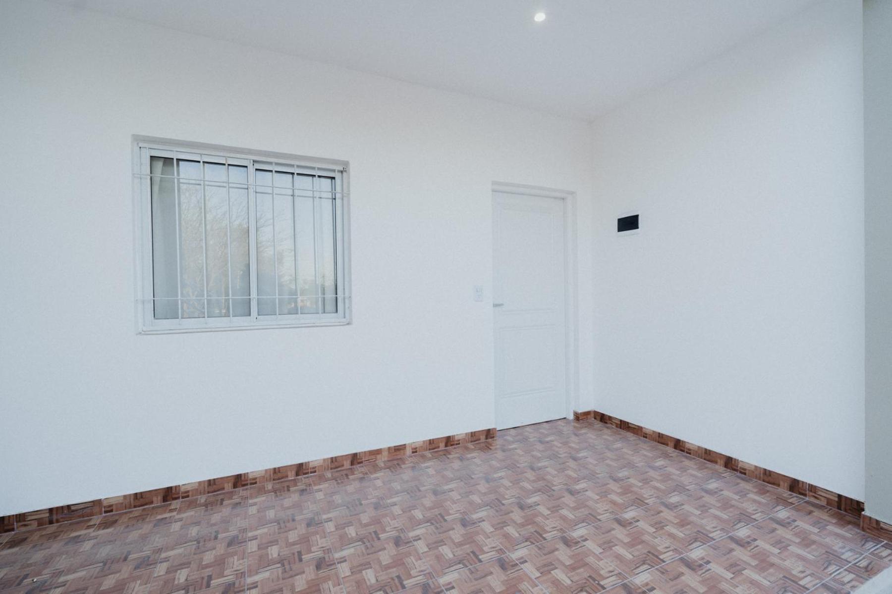 One-Bedroom House photo 1