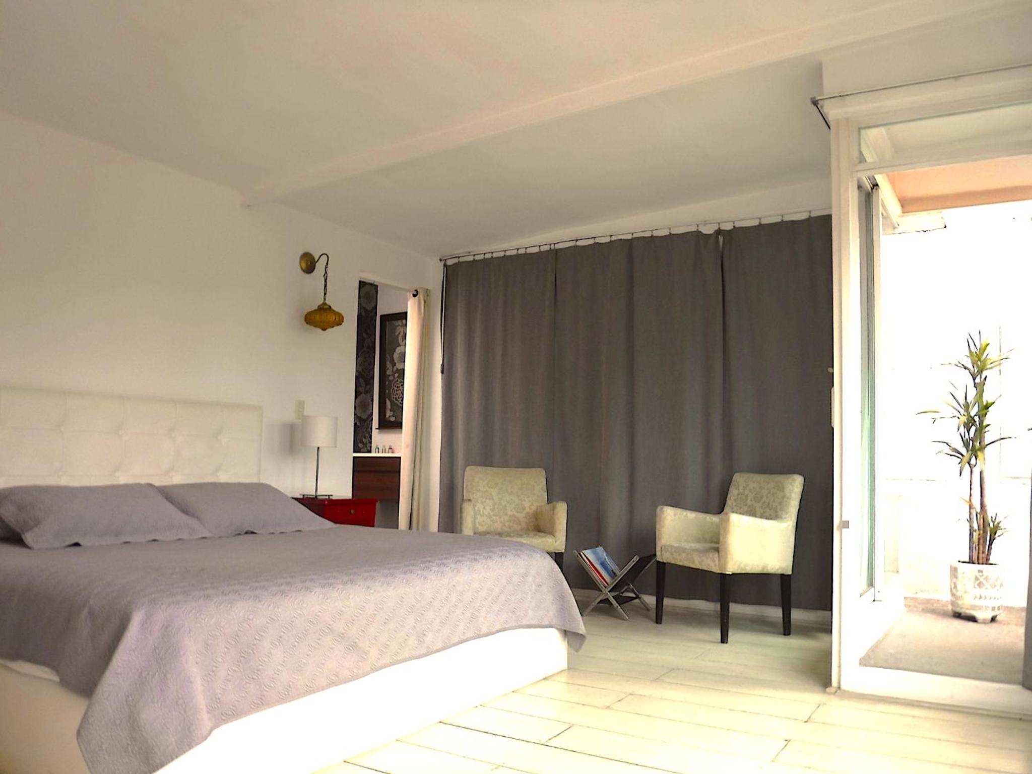 Deluxe One-Bedroom Apartment with City View