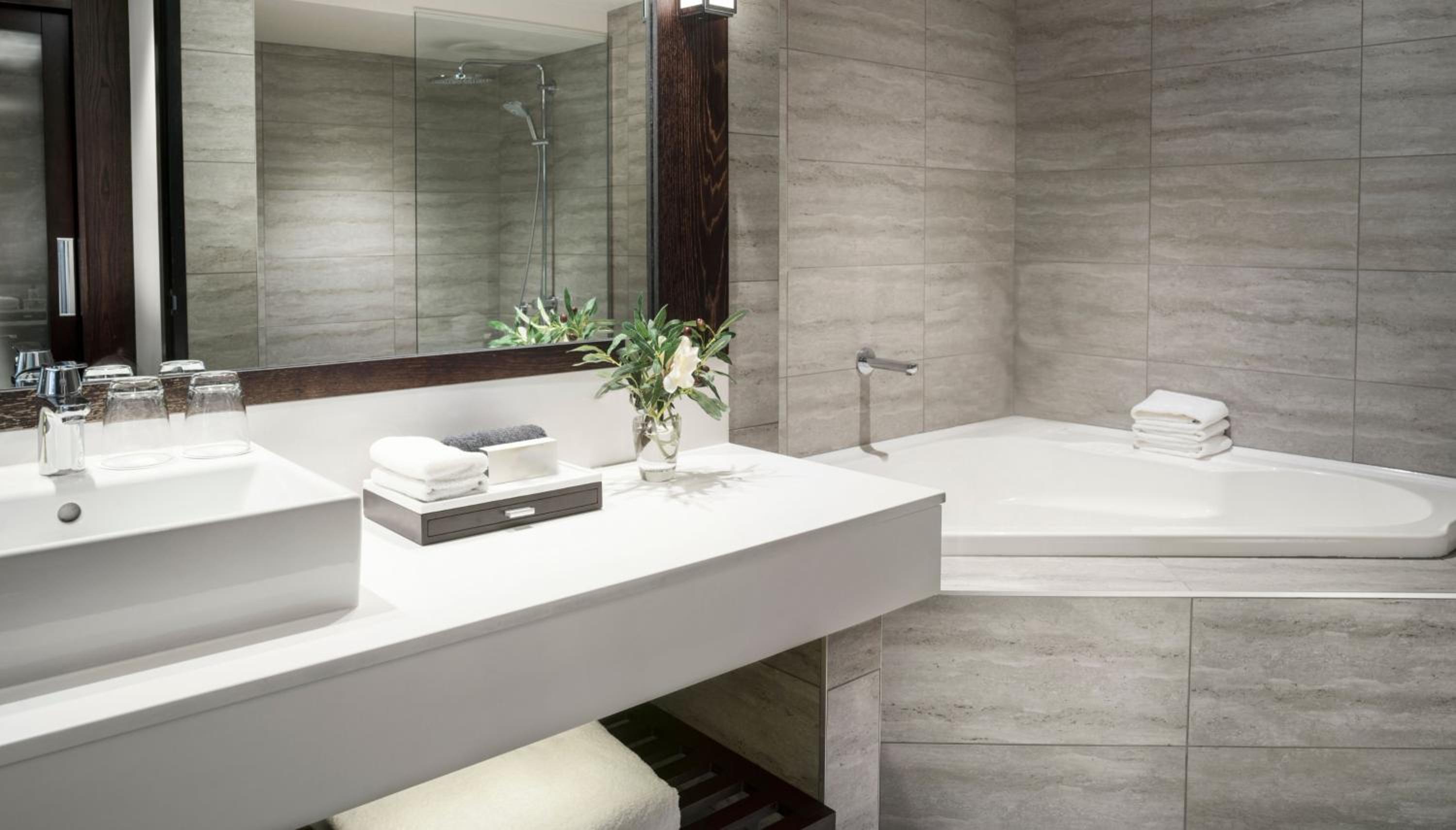 Premium King Room with Jetted Tub - Photo 3