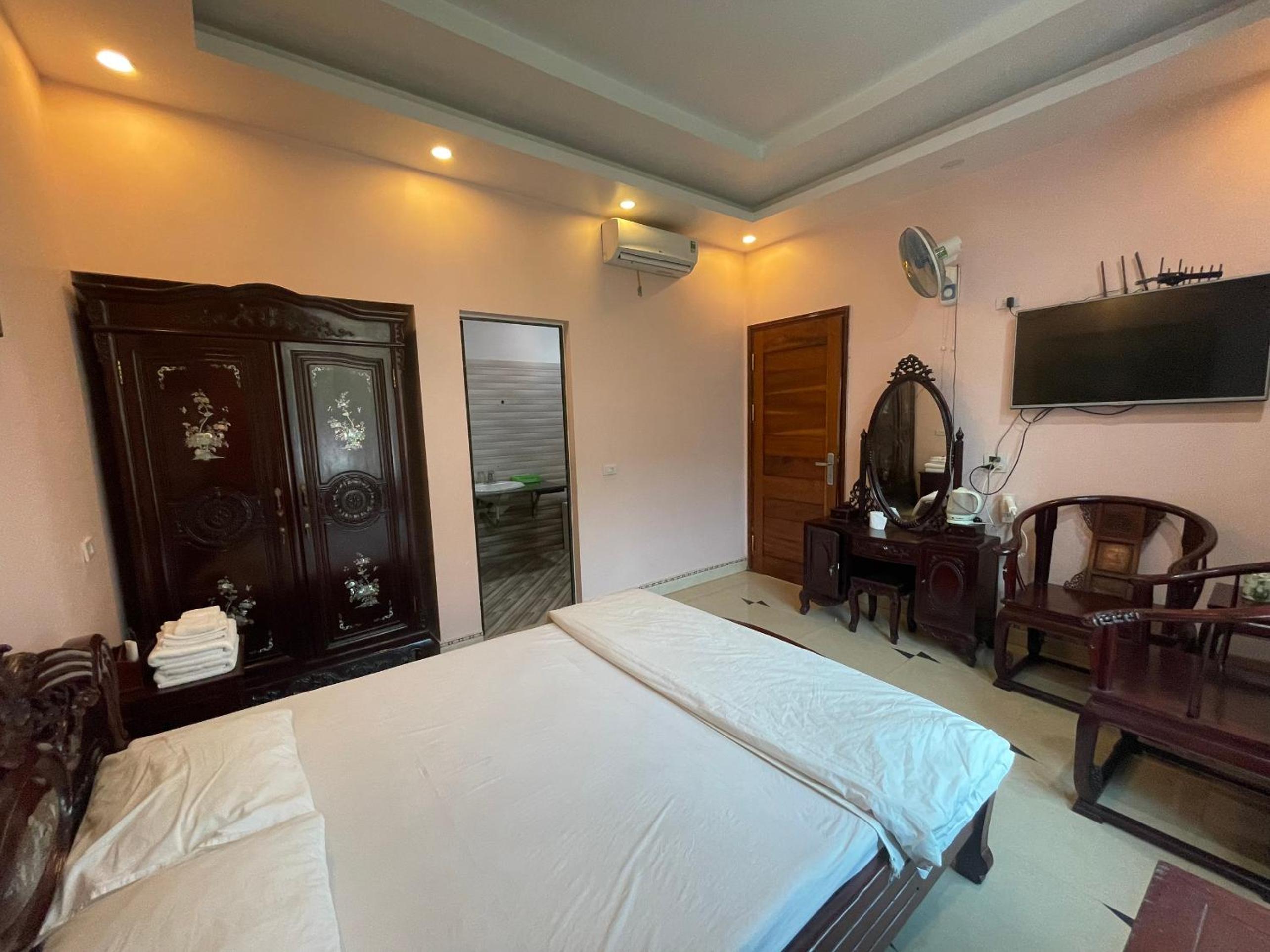 Standard Queen Room photo 1