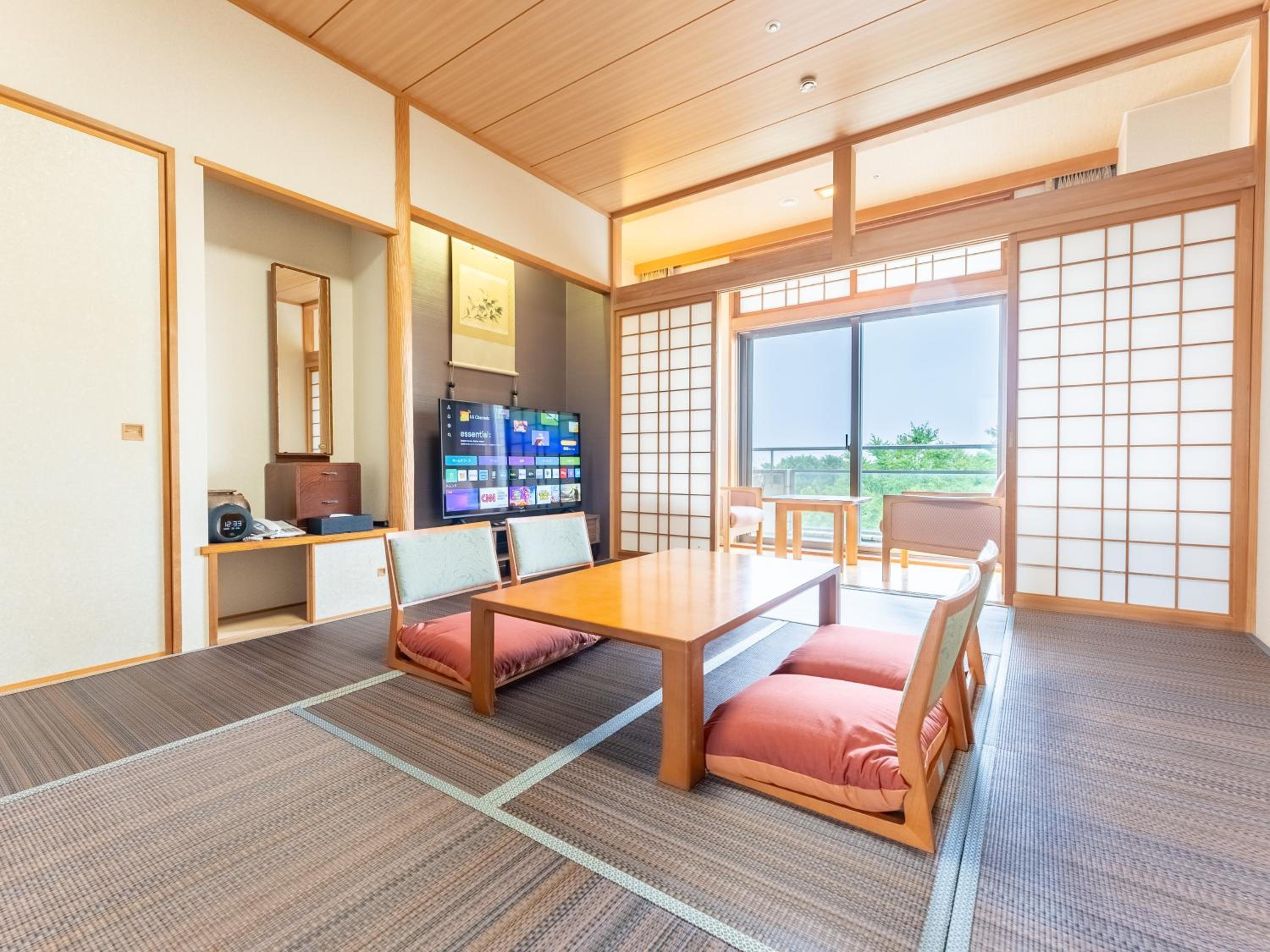 Superior Japanese-Style Room with Shared Bathroom - Non-Smoking