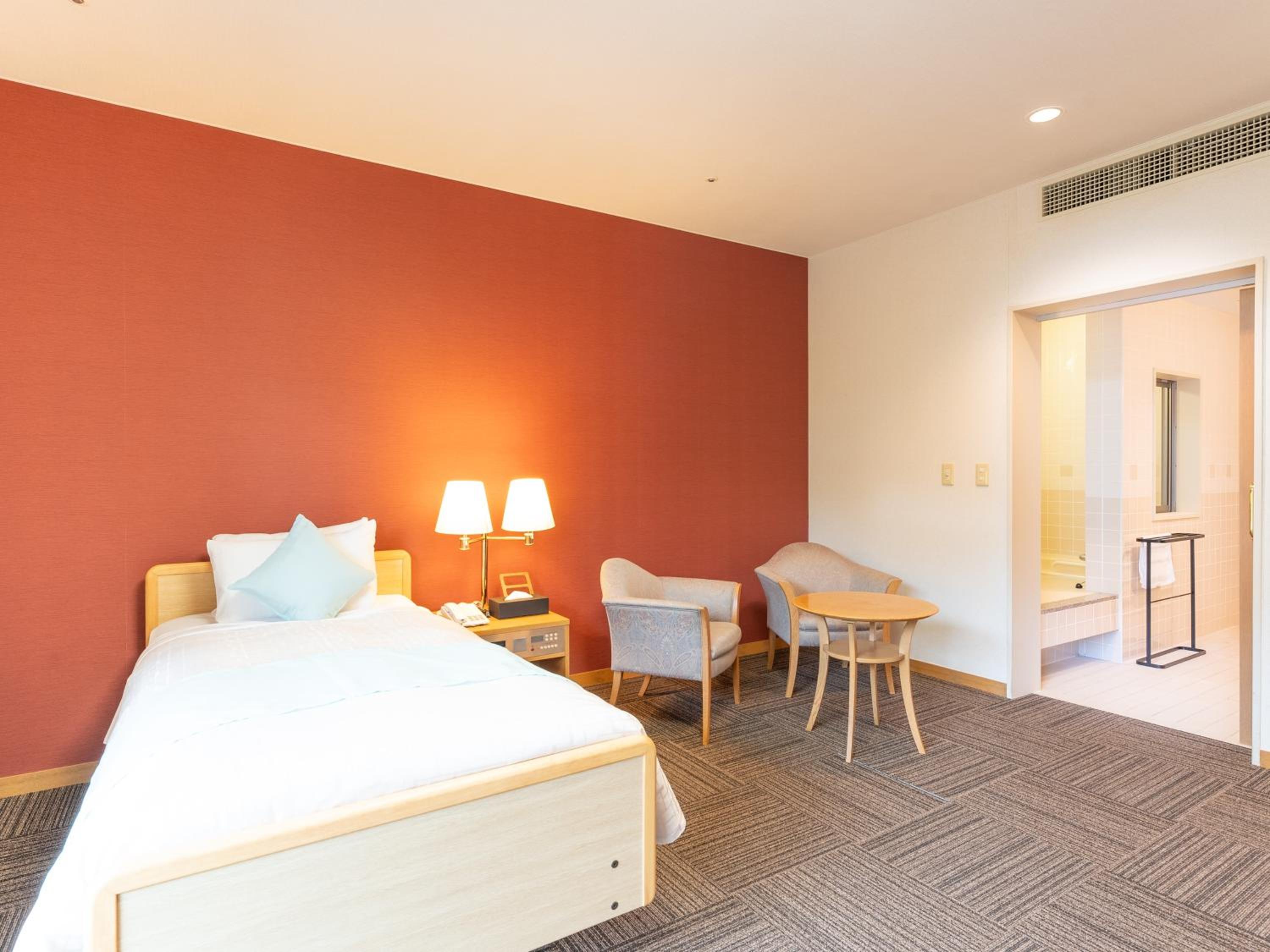 Single Room with Disability Access - Non-Smoking