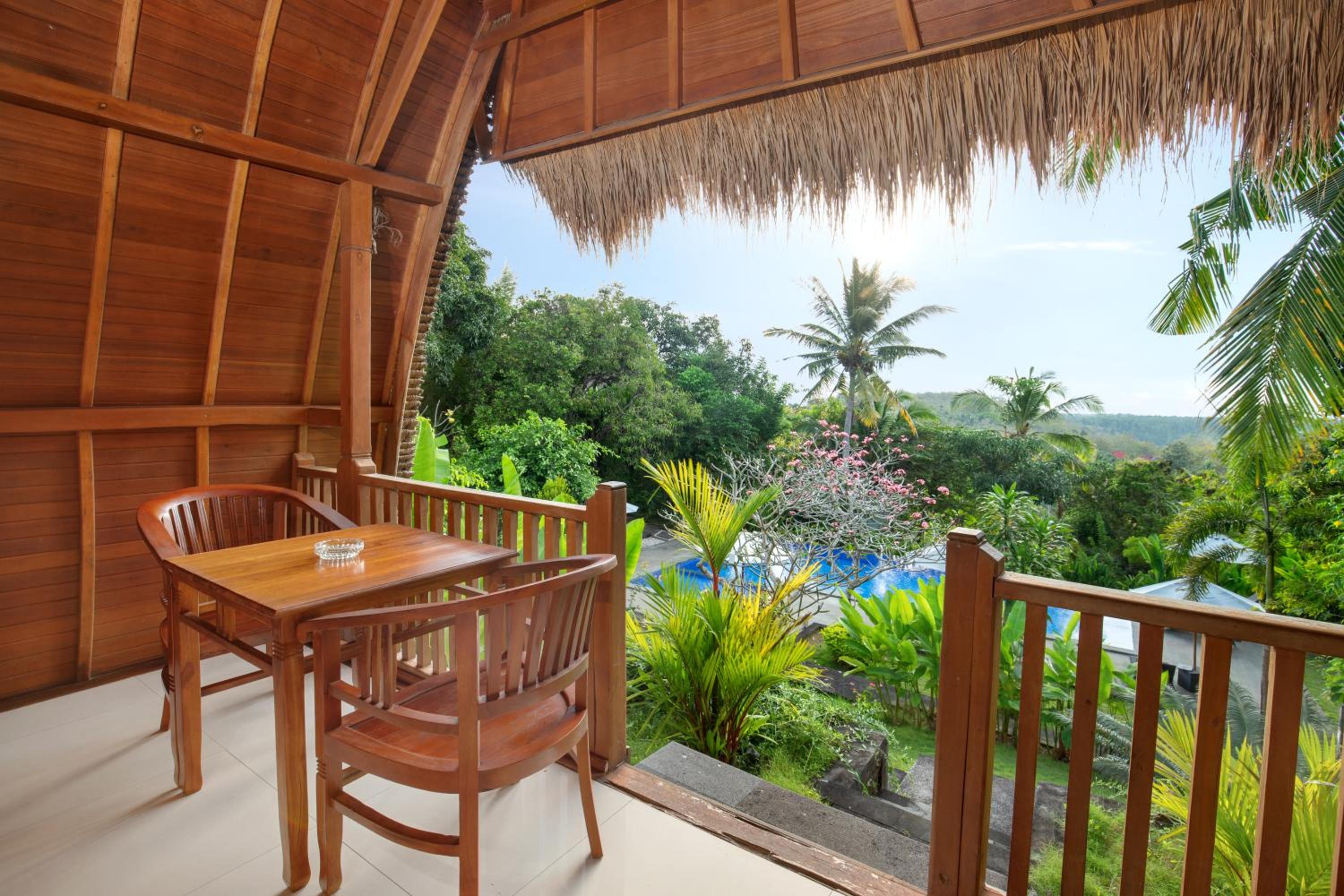 Bungalow Pool Access - Photo 32