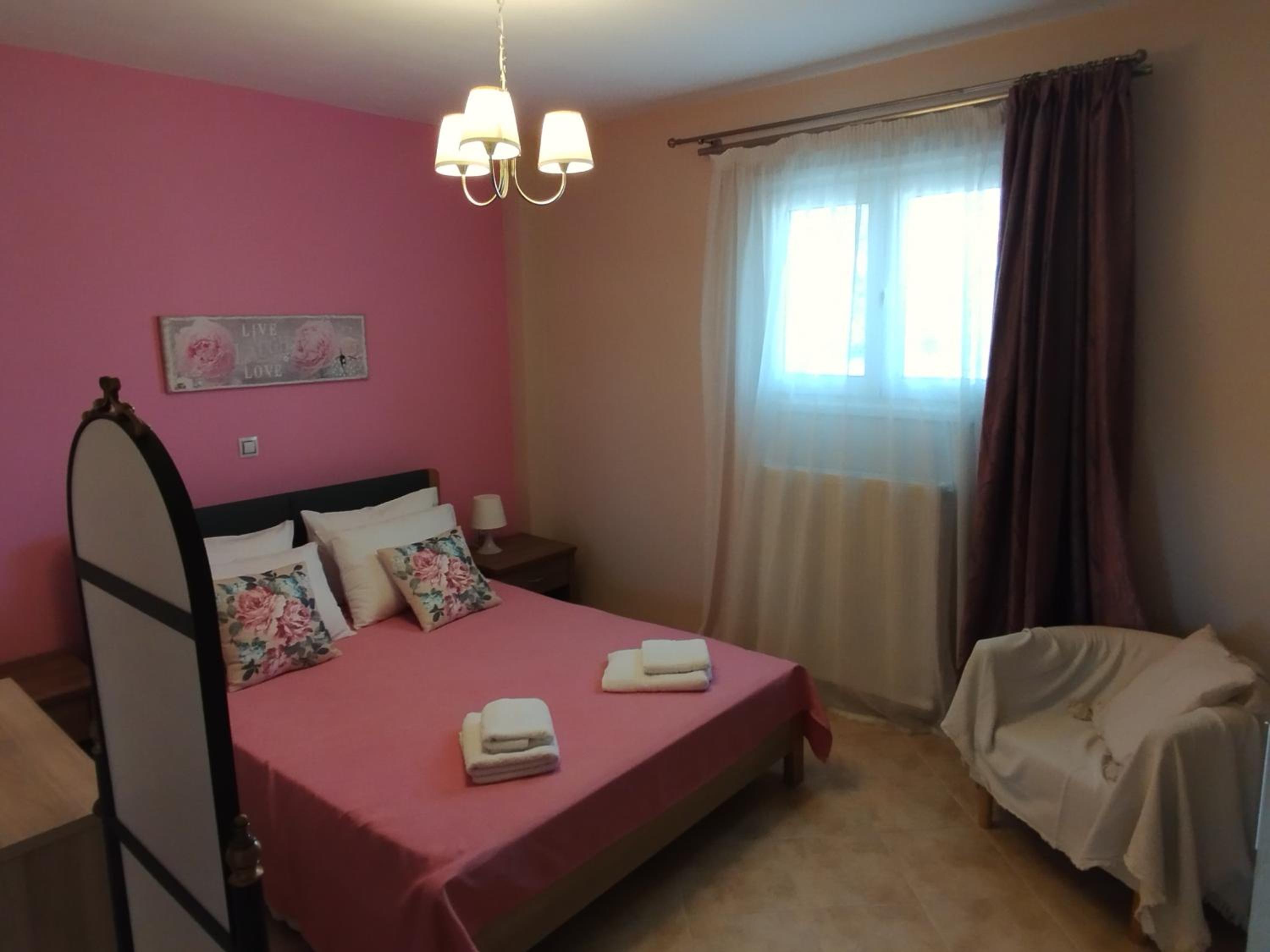 One-Bedroom House photo 3