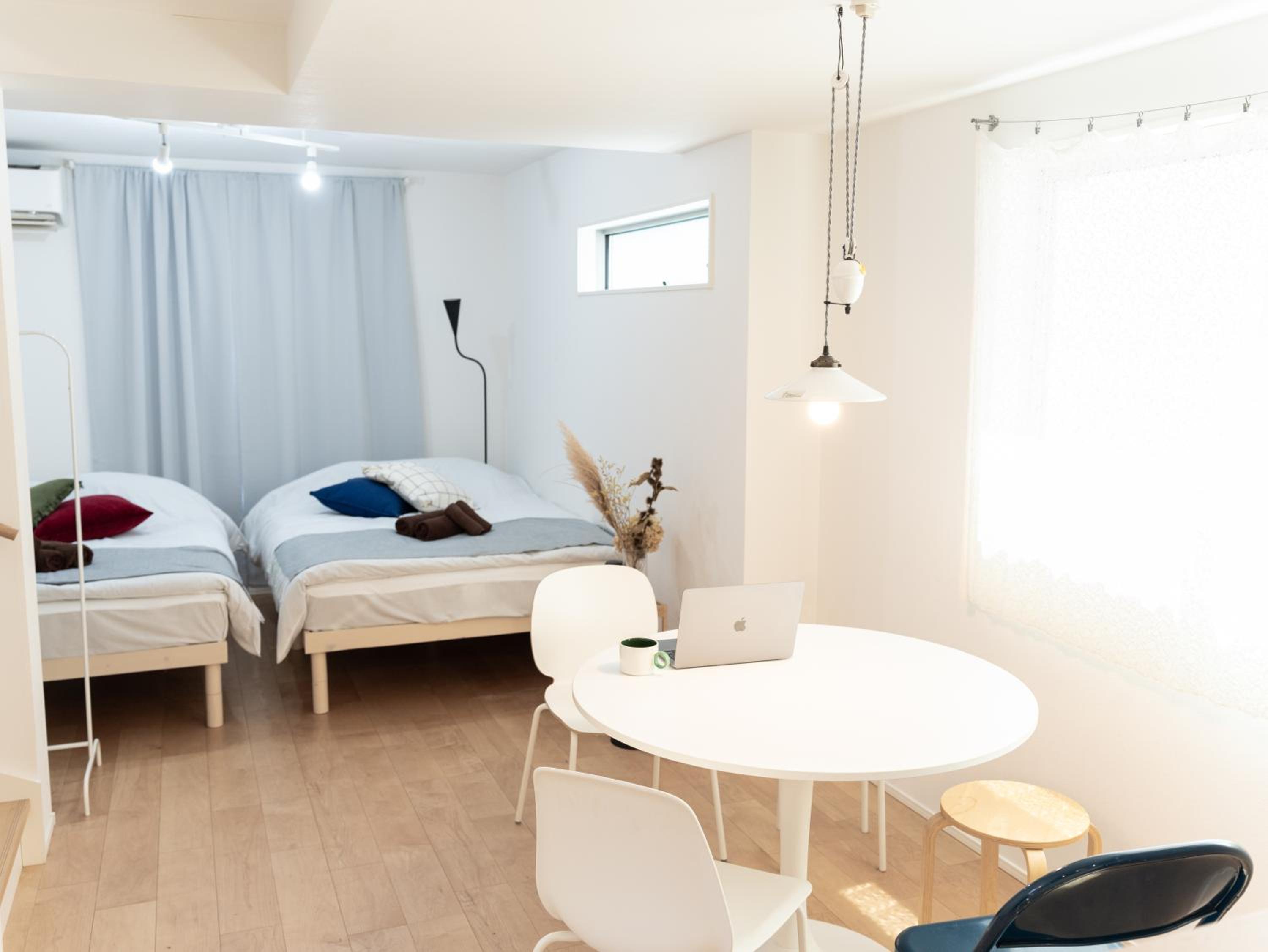 One-Bedroom Apartment photo 1