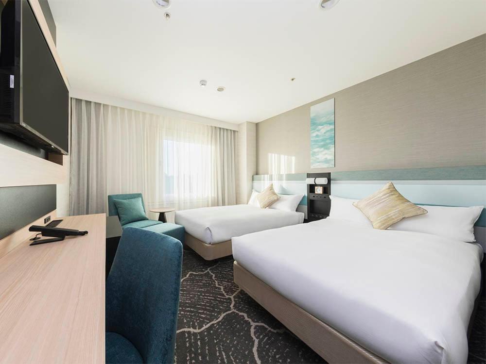 Twin Room for 2 adults - Non-Smoking