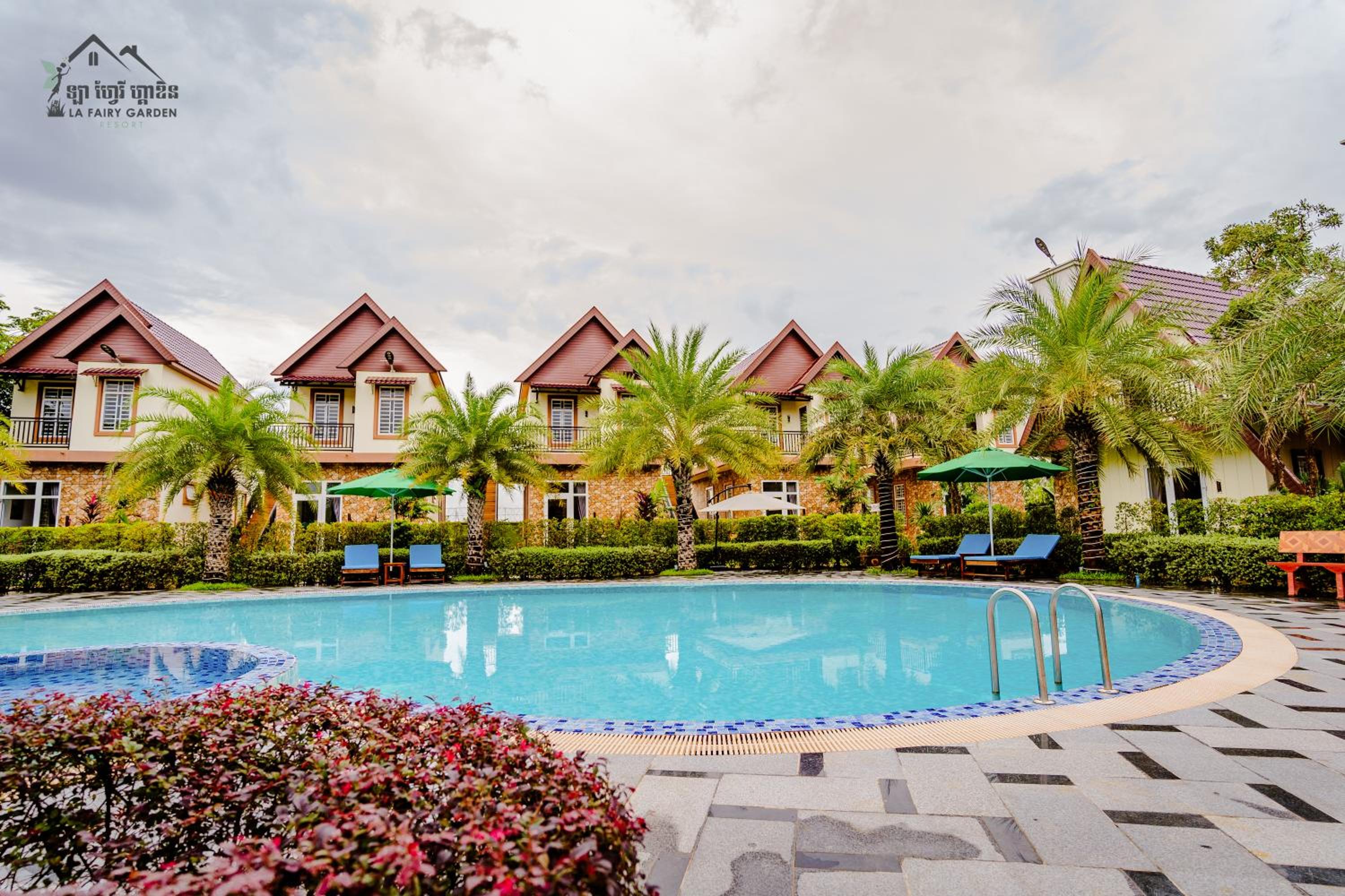Villa photo 1