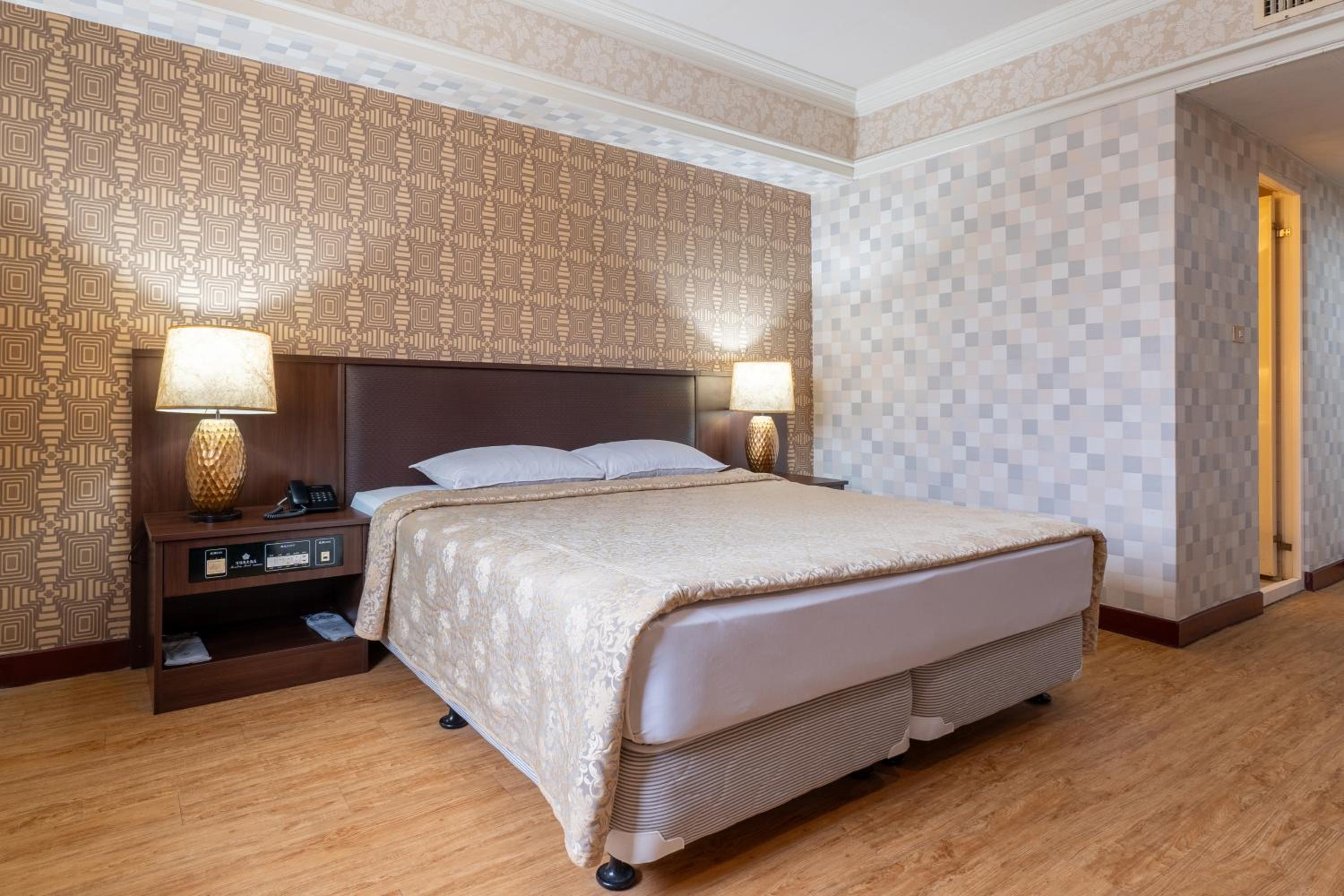 Standard Double Room - Photo 3