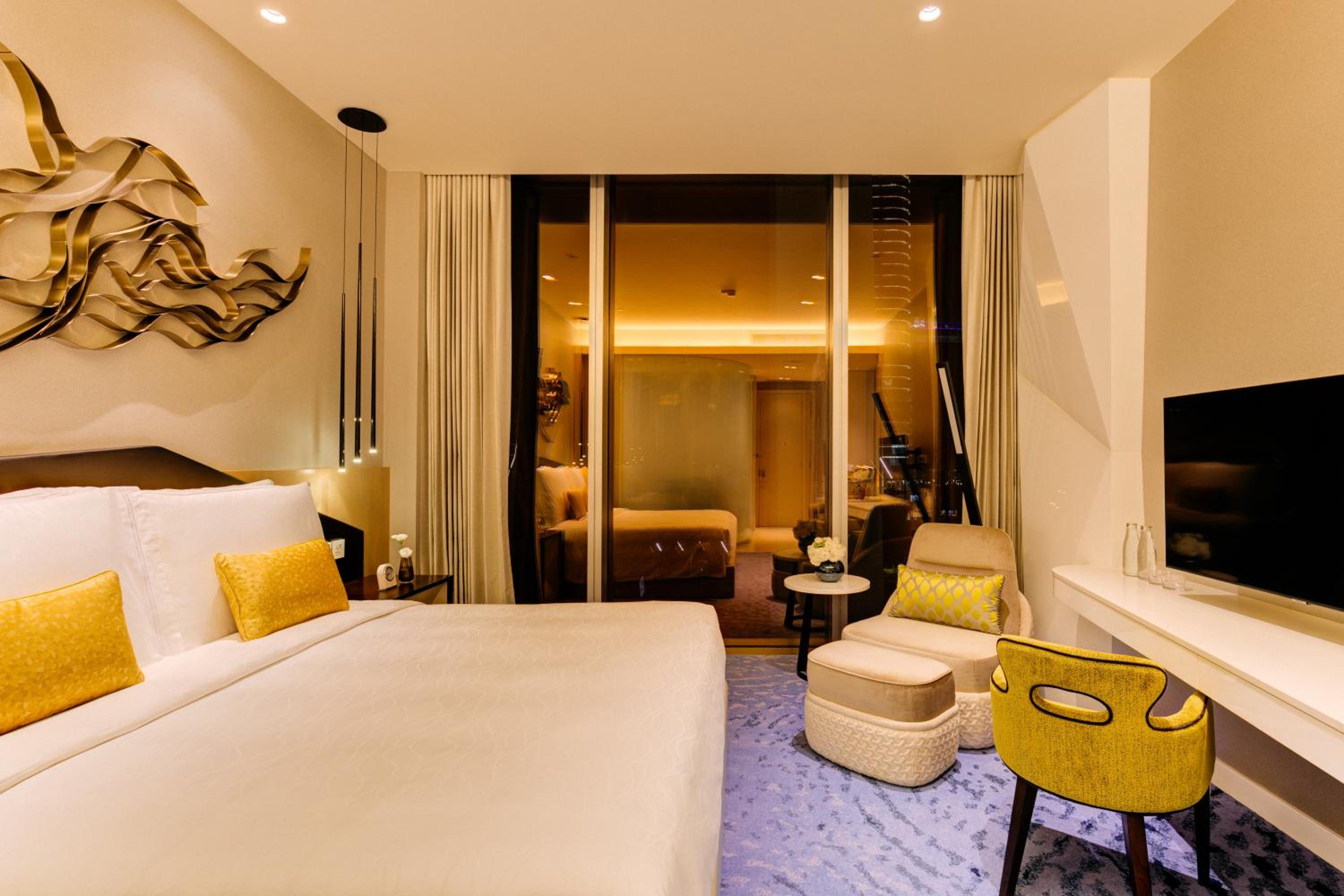Premier Life Oceanfront View King Room - Photo 5