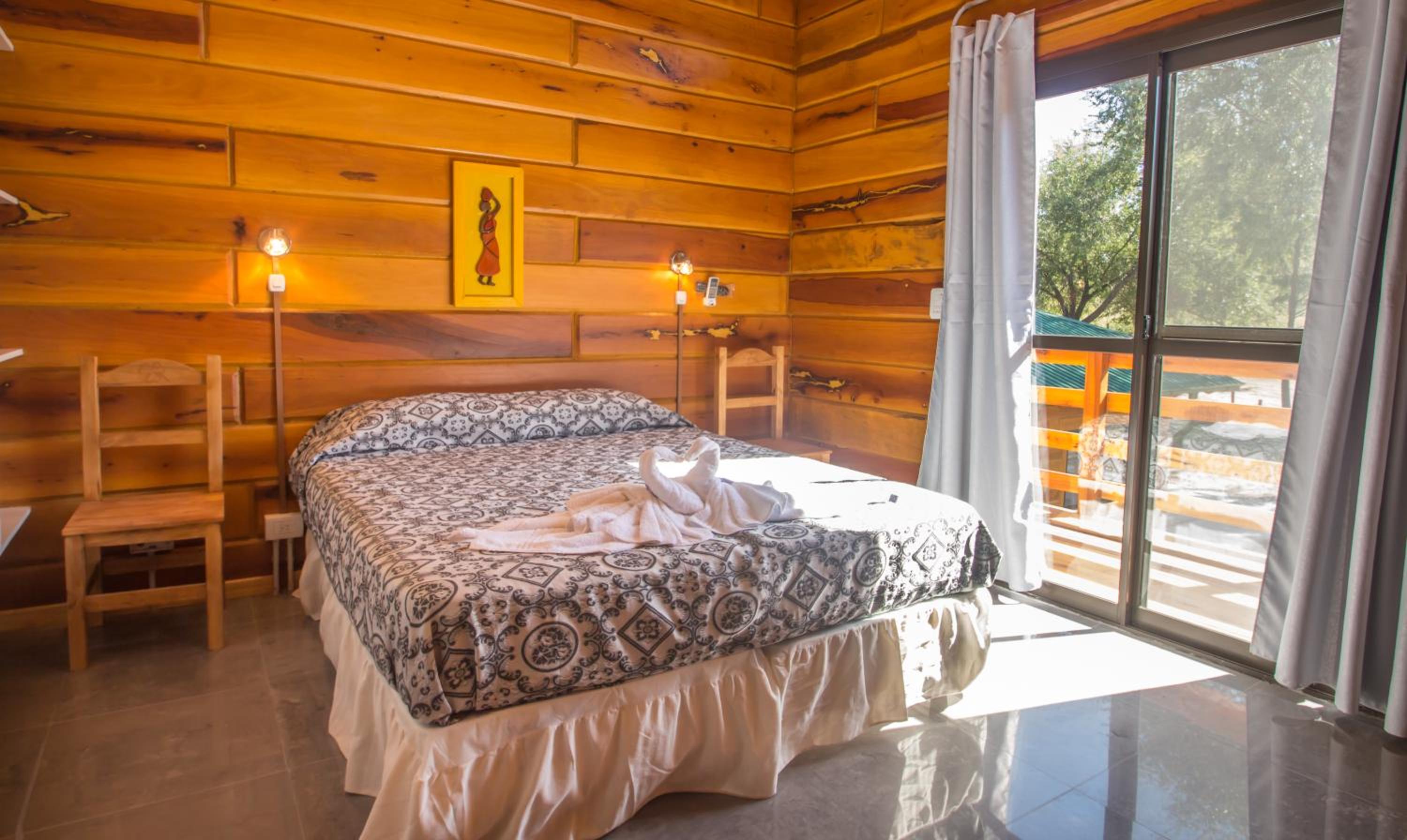 One-Bedroom Bungalow photo 1