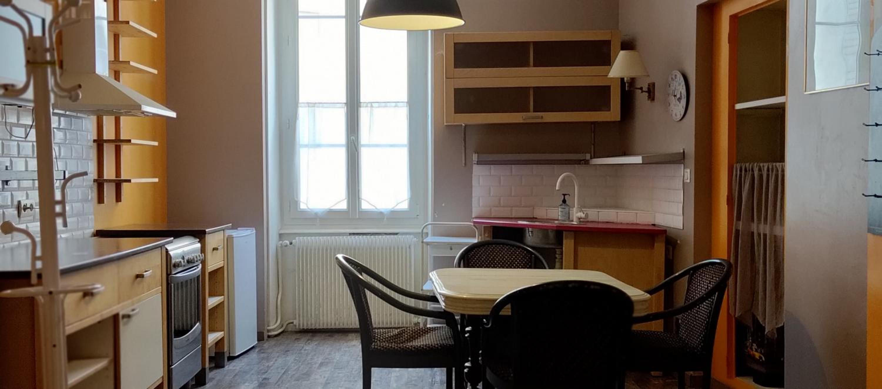 Apartment - Photo 4