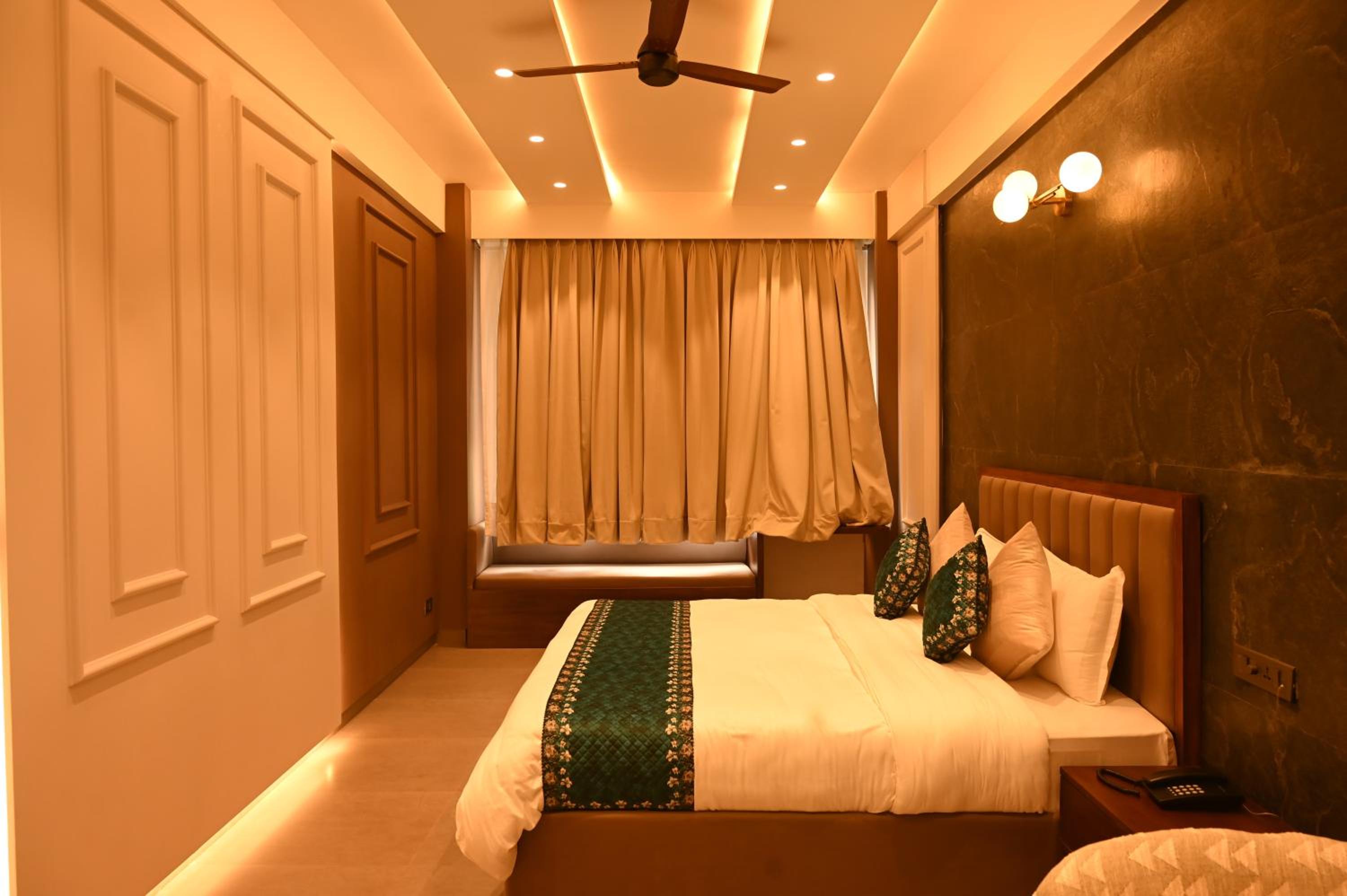 Executive Suite
