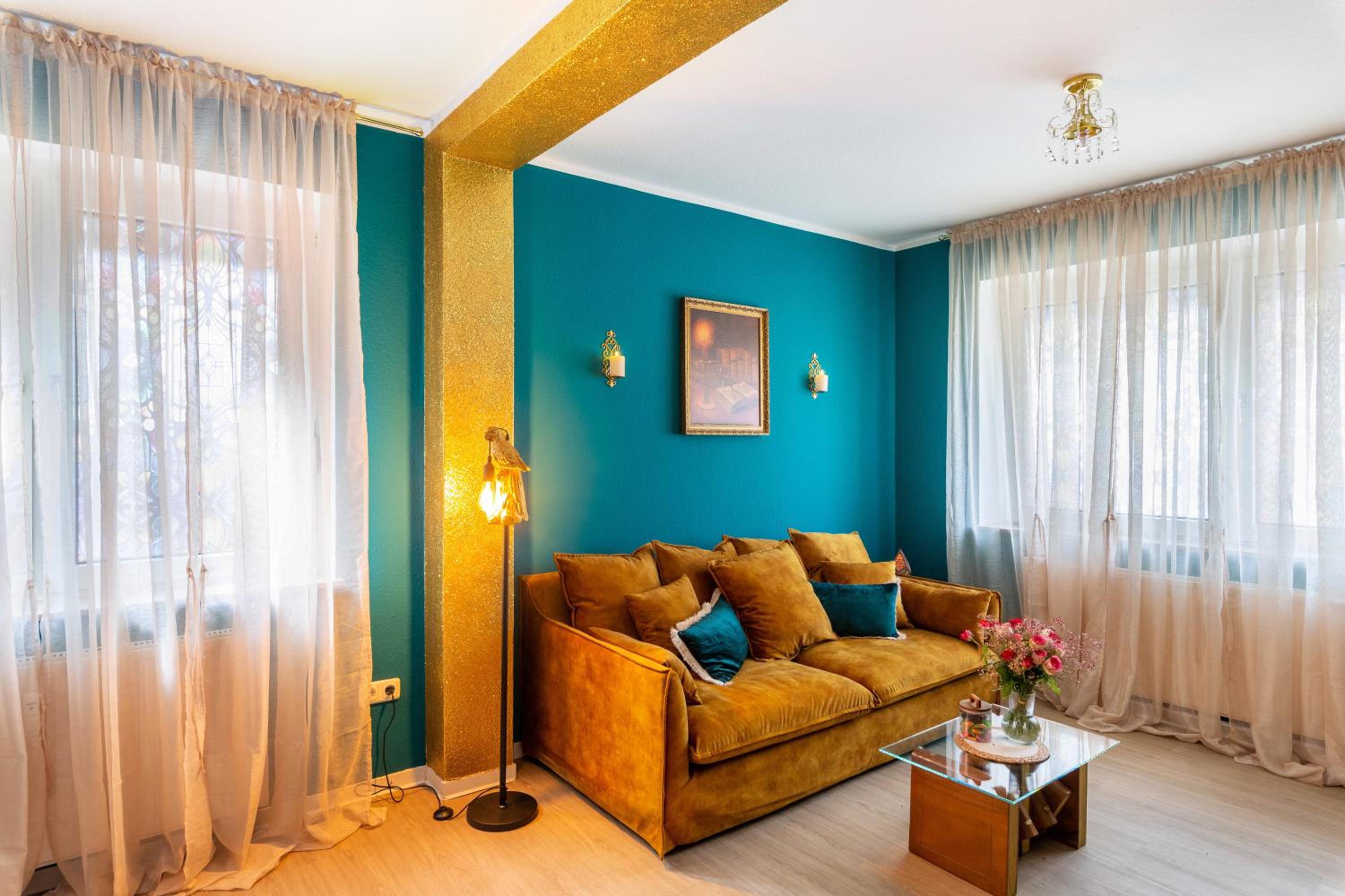 Superior One-Bedroom Apartment