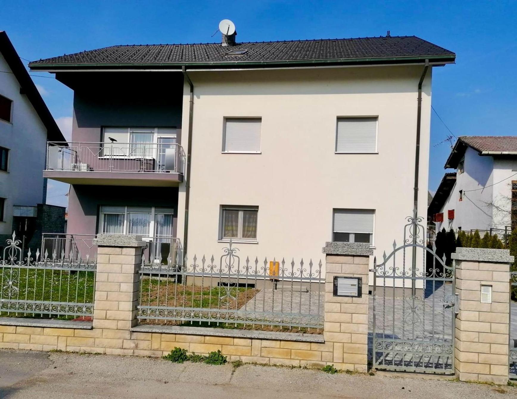 Two-Bedroom Apartment With Balcony photo 3