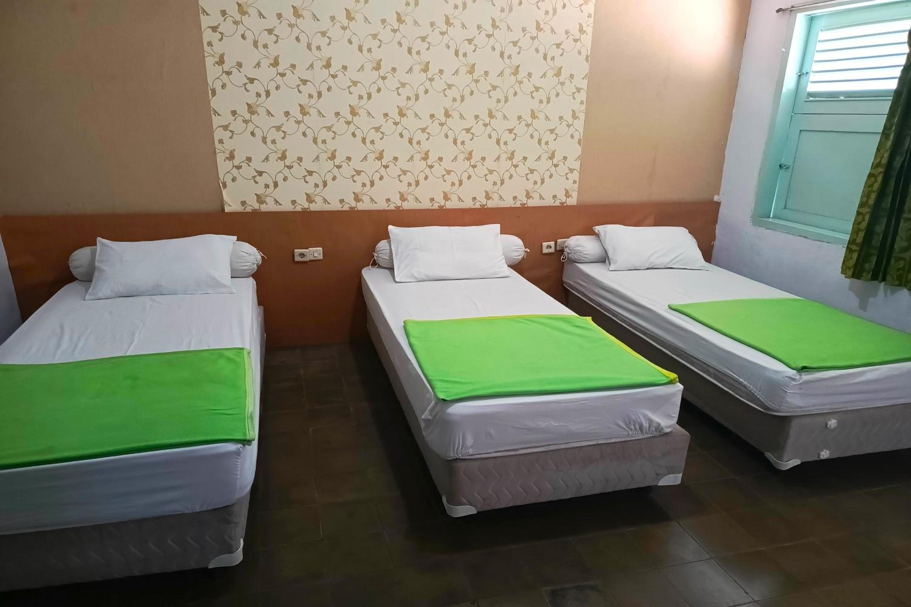 Three-Bedroom Villa photo 1