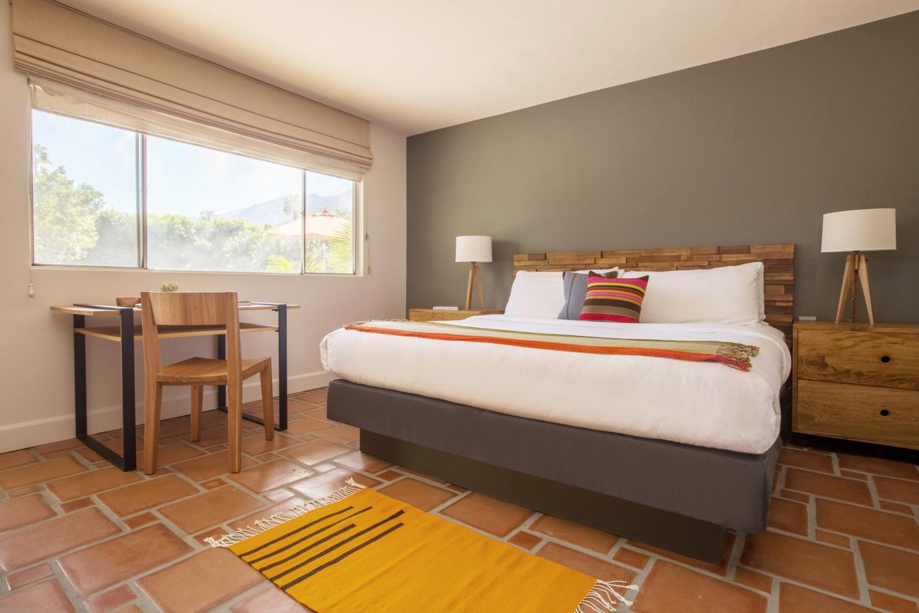 King Room with Pool View- Men Only