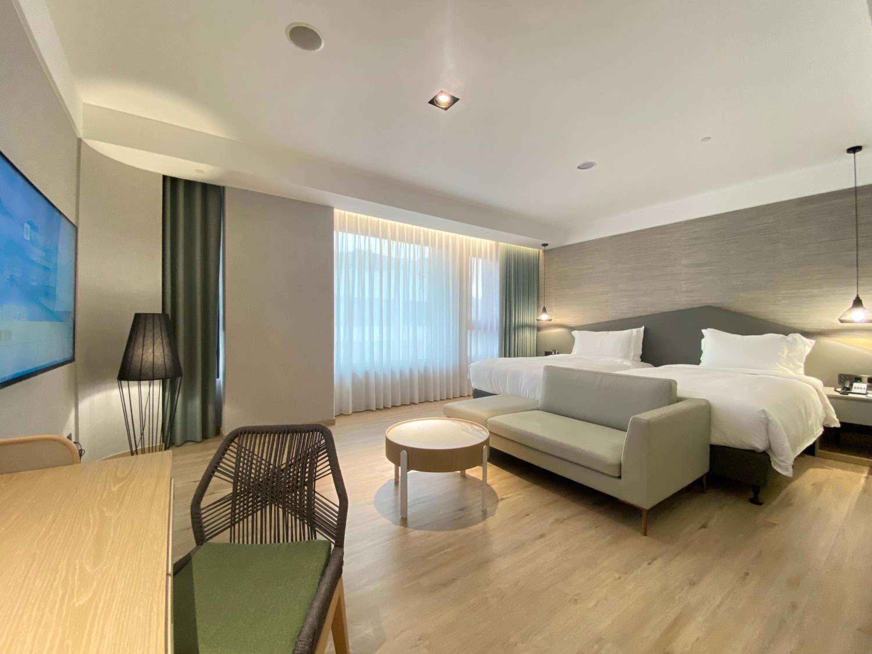 Standard Double or Twin Room - Photo 2