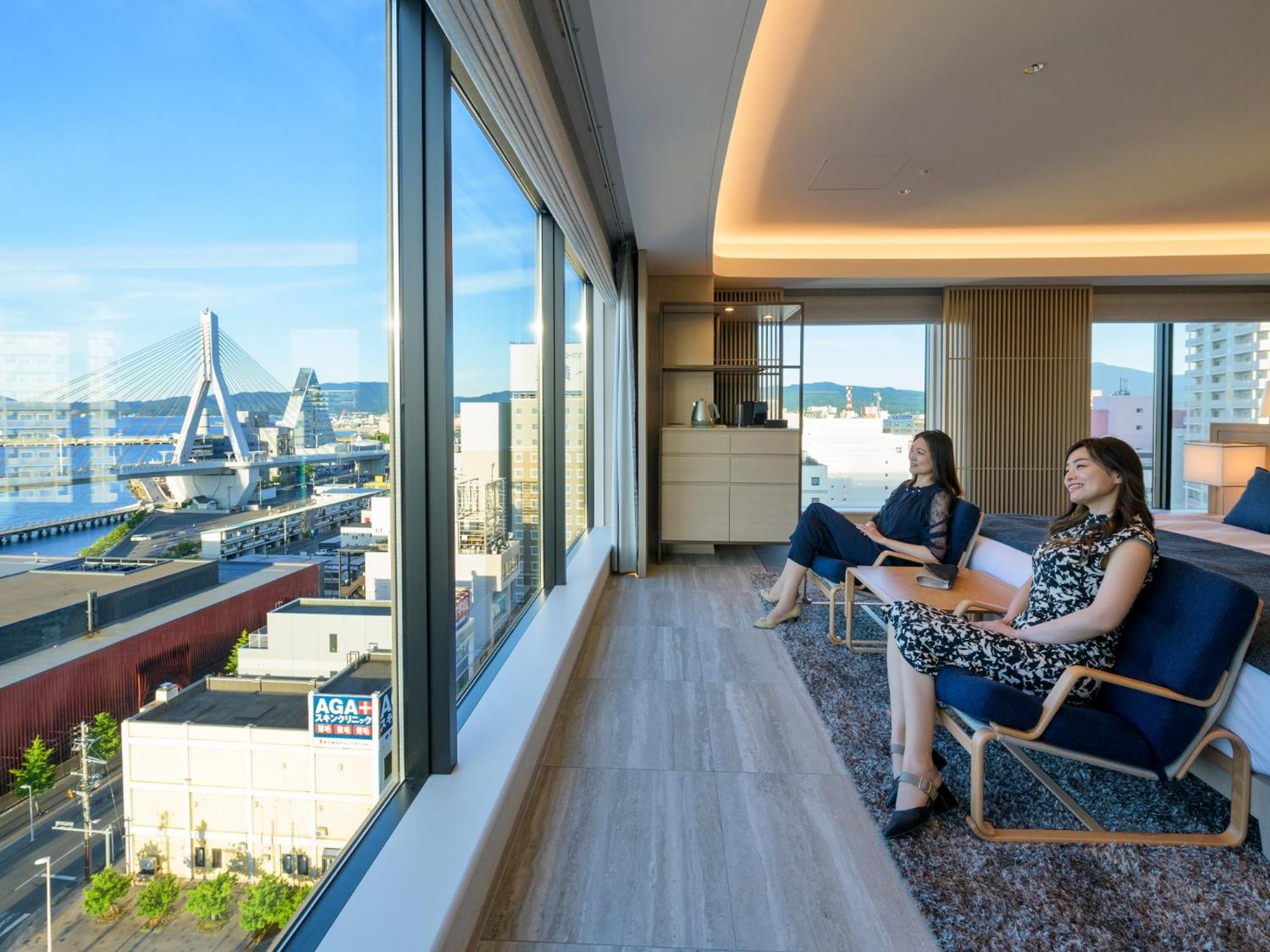 Emperor Suite Ocean View - Photo 17