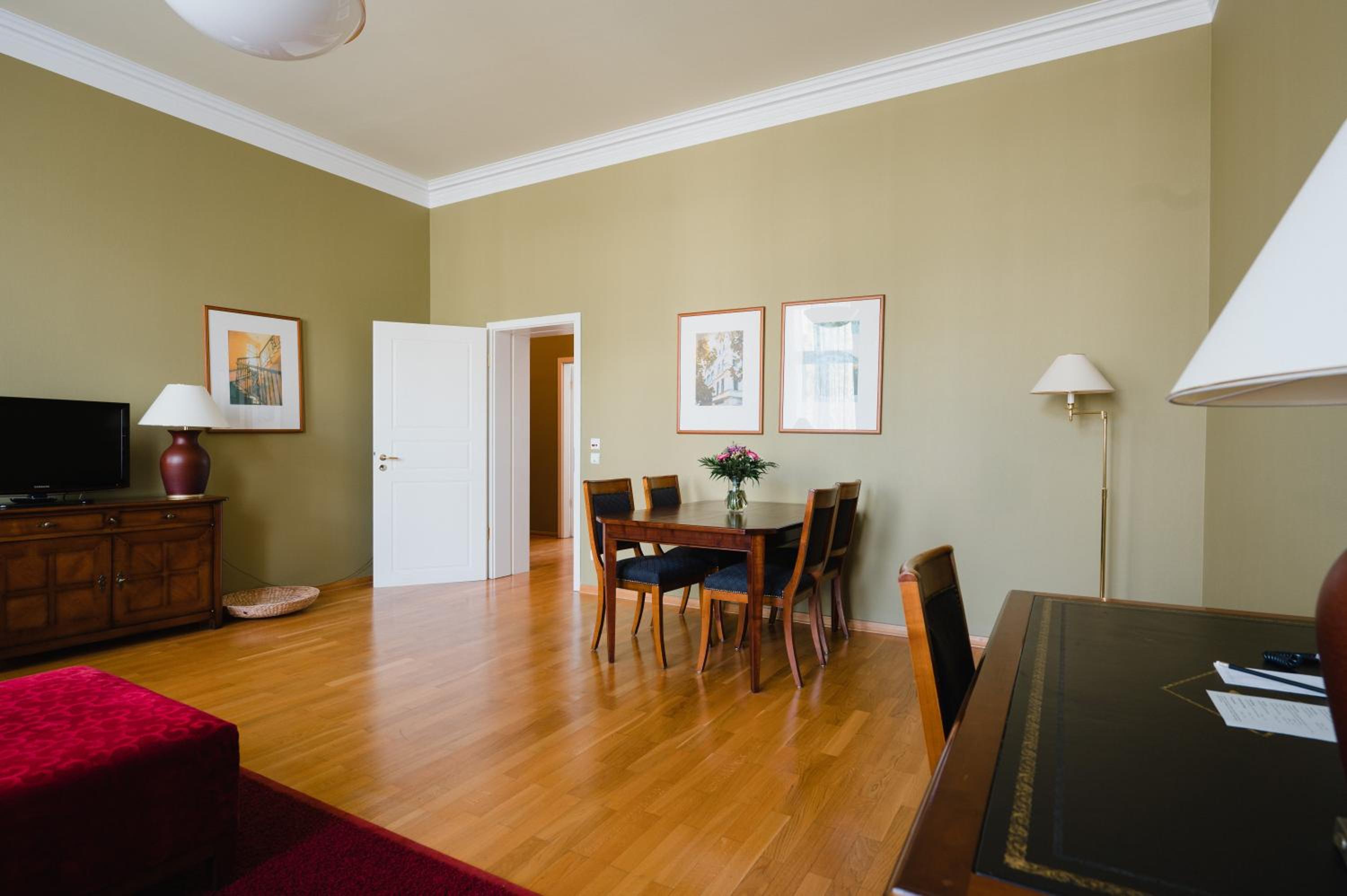 King Suite with Balcony