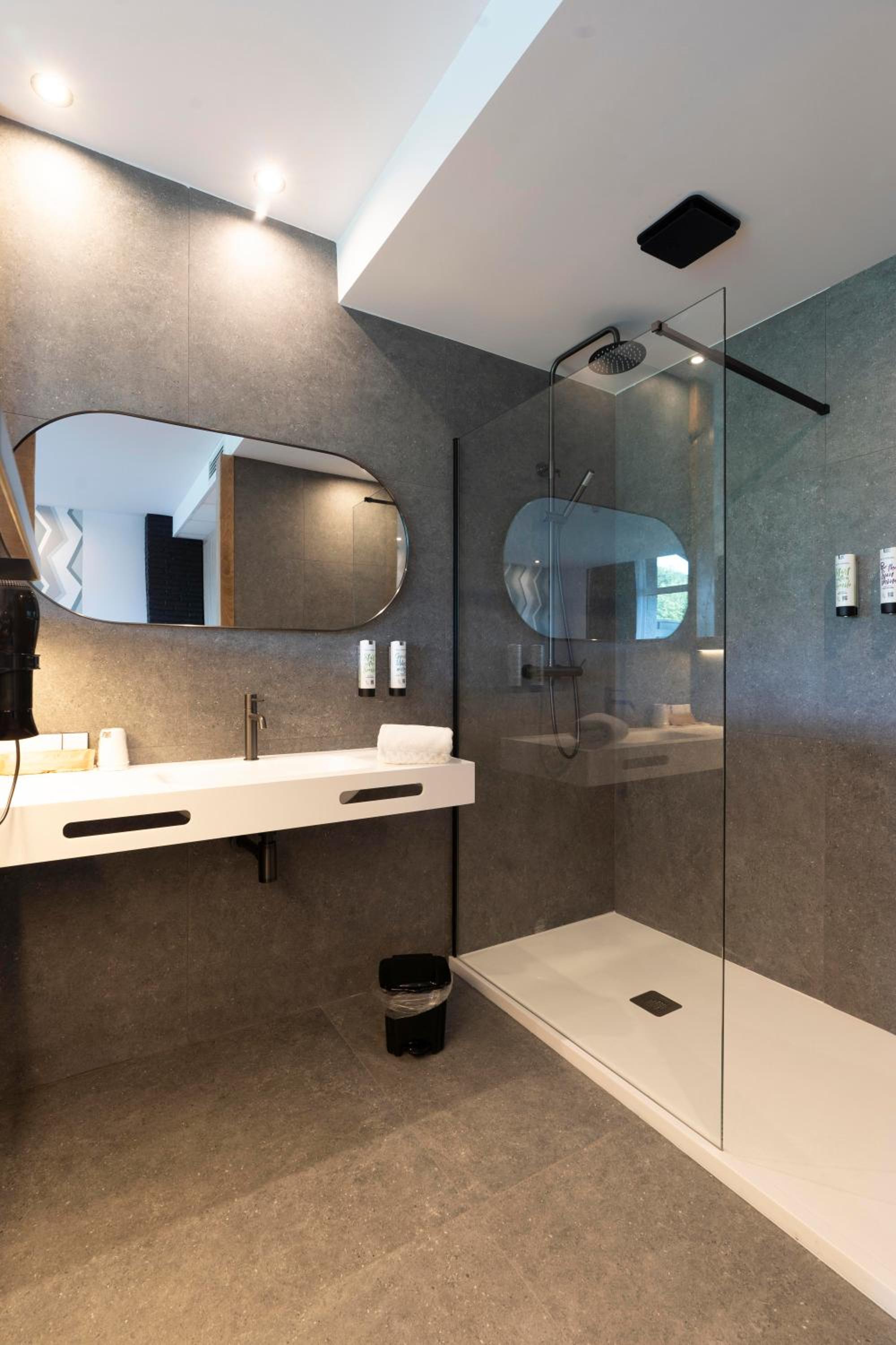 Deluxe Suite with Parking photo 2
